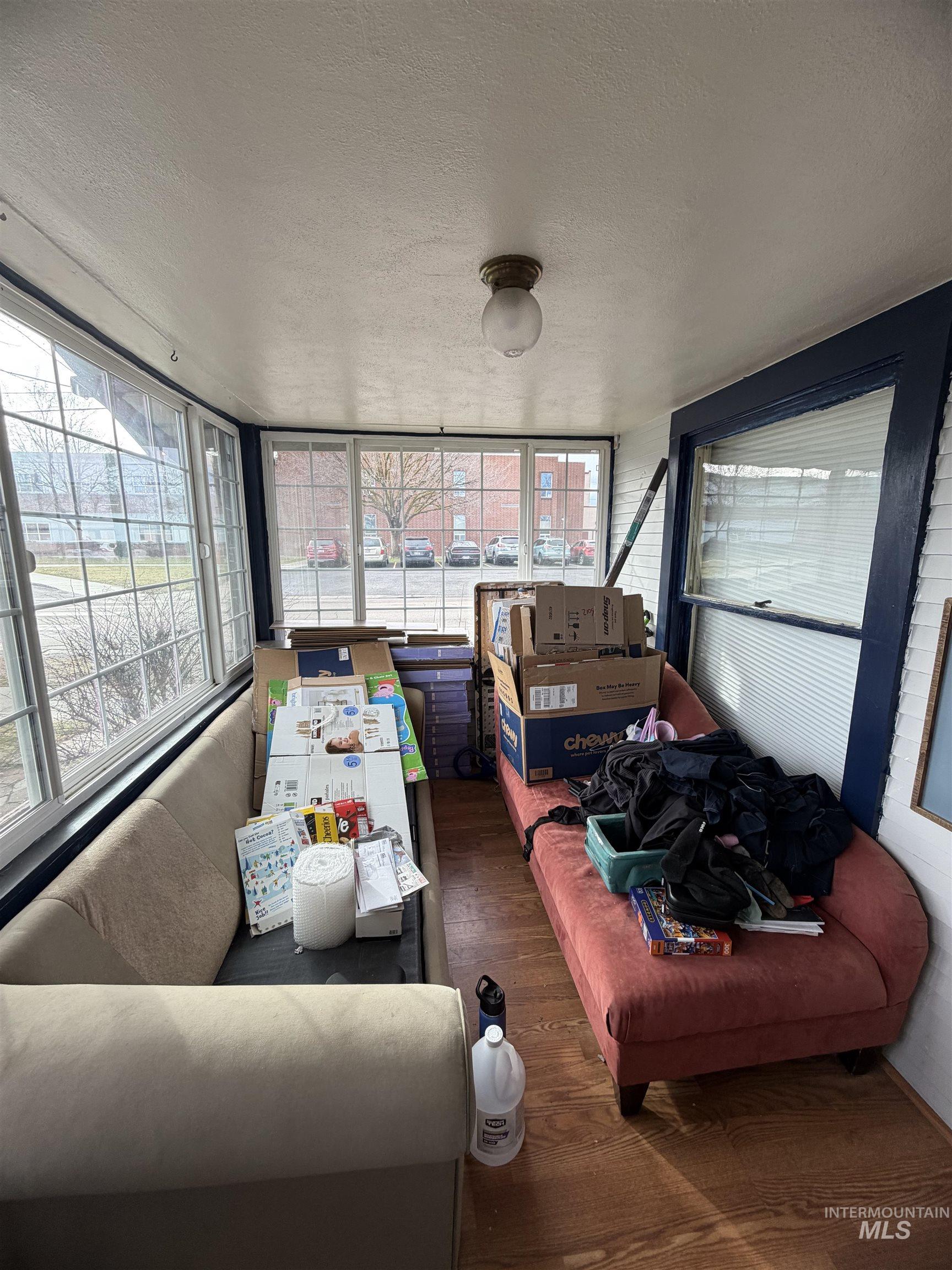 411 S Wardwell Ave, Emmett, Idaho 83617, 2 Bedrooms, 1 Bathroom, Residential For Sale, Price $265,000,MLS 98975421