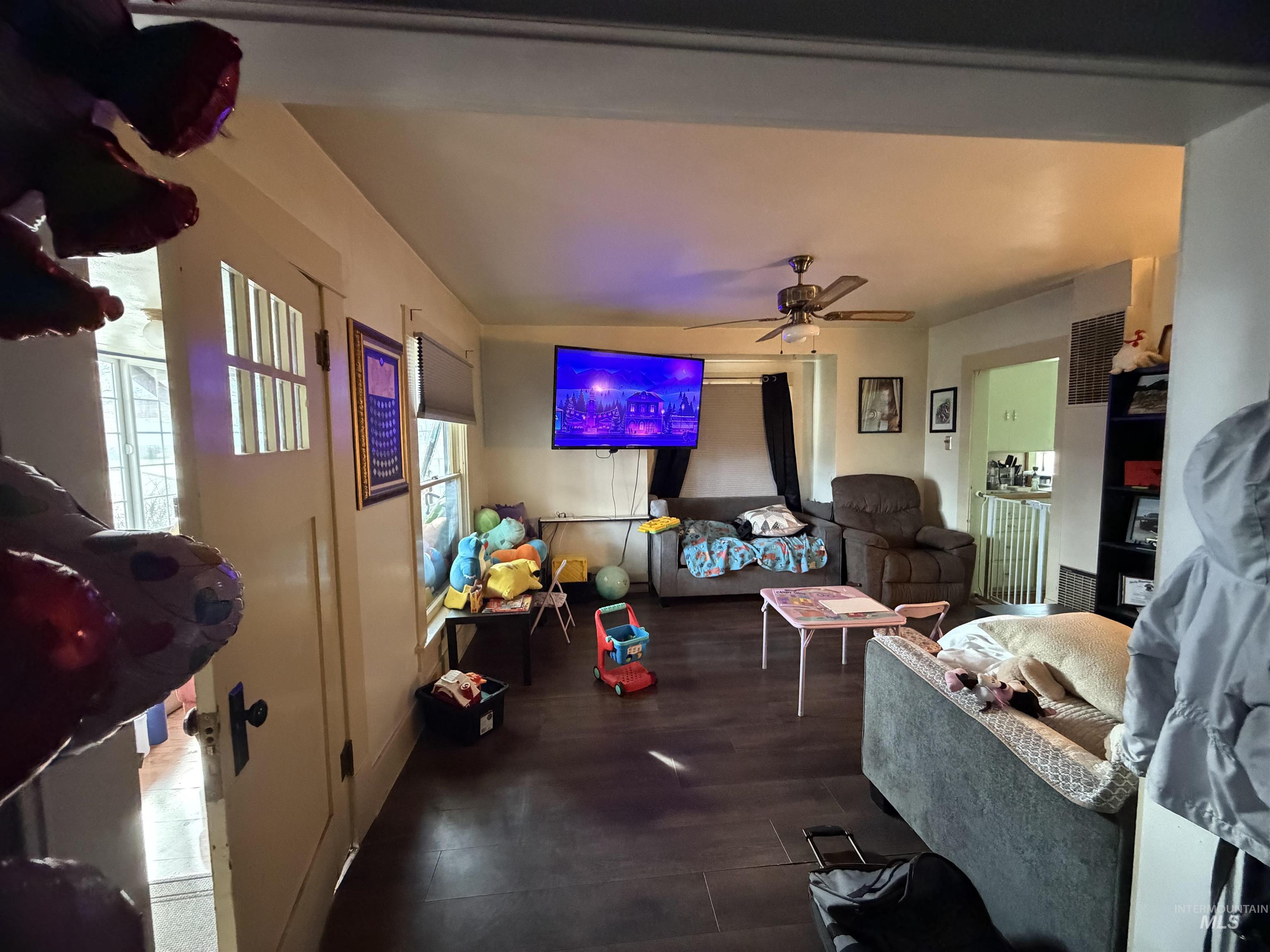 411 S Wardwell Ave, Emmett, Idaho 83617, 2 Bedrooms, 1 Bathroom, Residential For Sale, Price $265,000,MLS 98975421