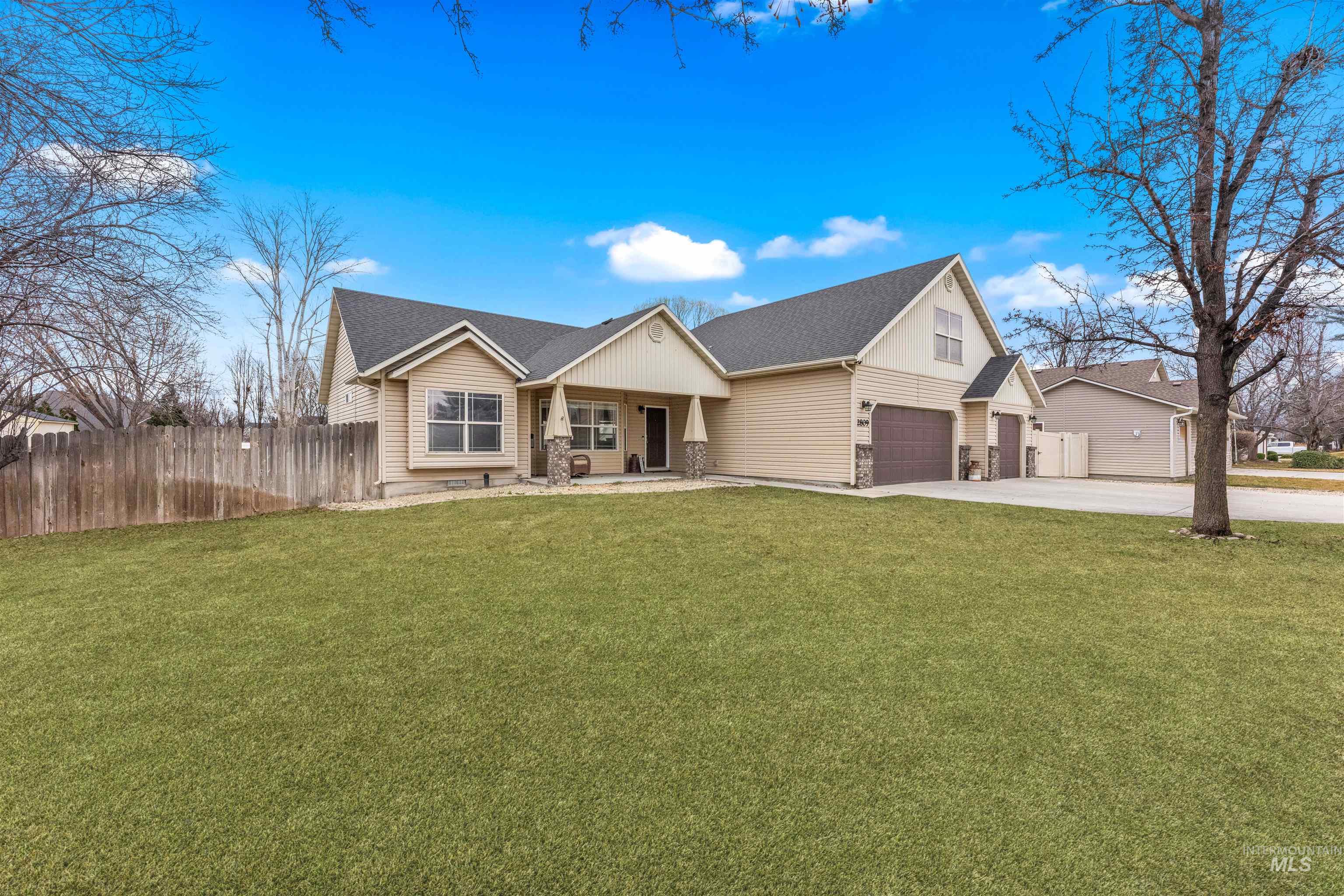 2809 Dorman Ave., Caldwell, Idaho 83605, 3 Bedrooms, 2.5 Bathrooms, Residential For Sale, Price $460,000, 98975424