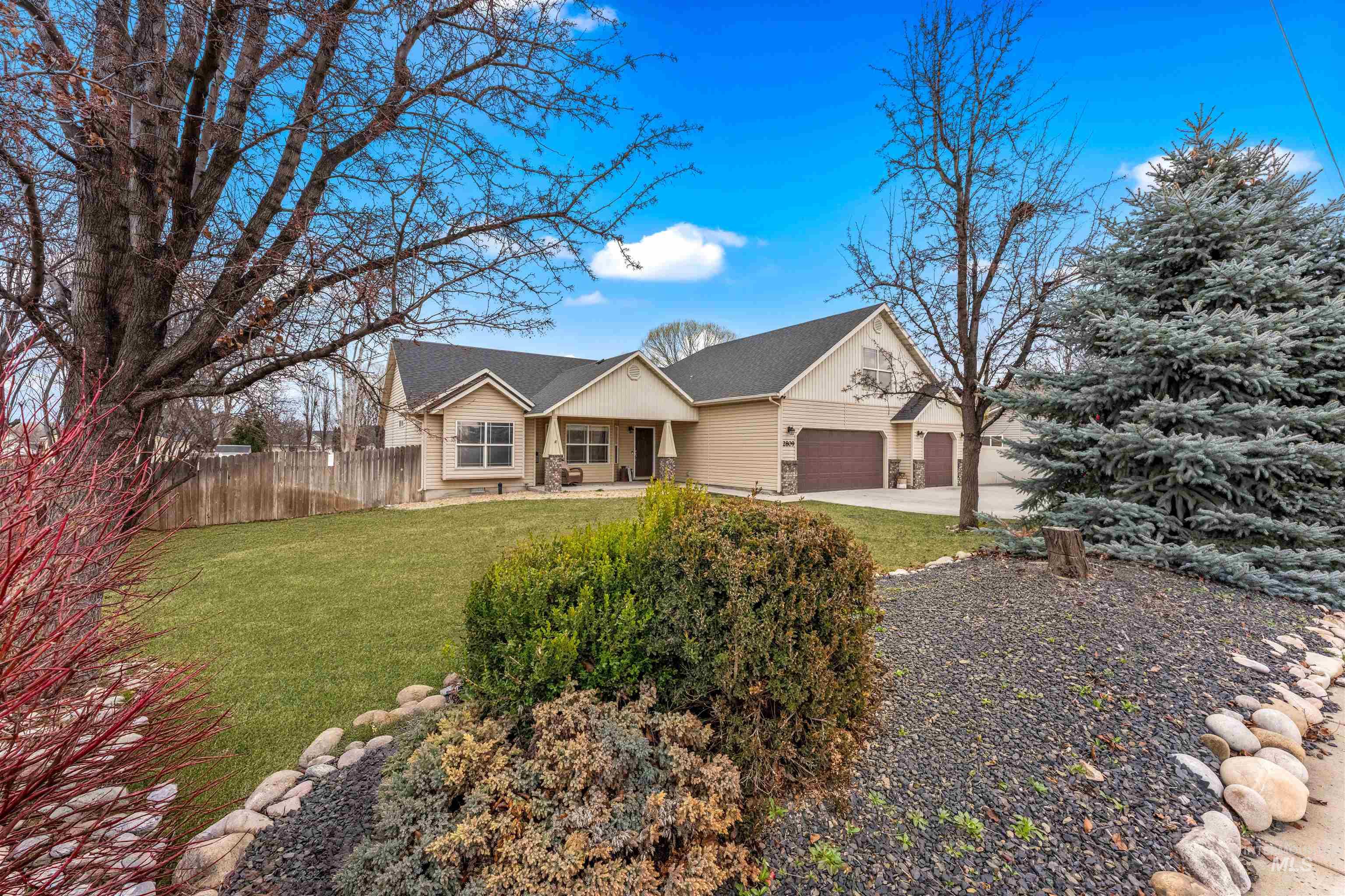 2809 Dorman Ave., Caldwell, Idaho 83605, 3 Bedrooms, 2.5 Bathrooms, Residential For Sale, Price $460,000, 98975424