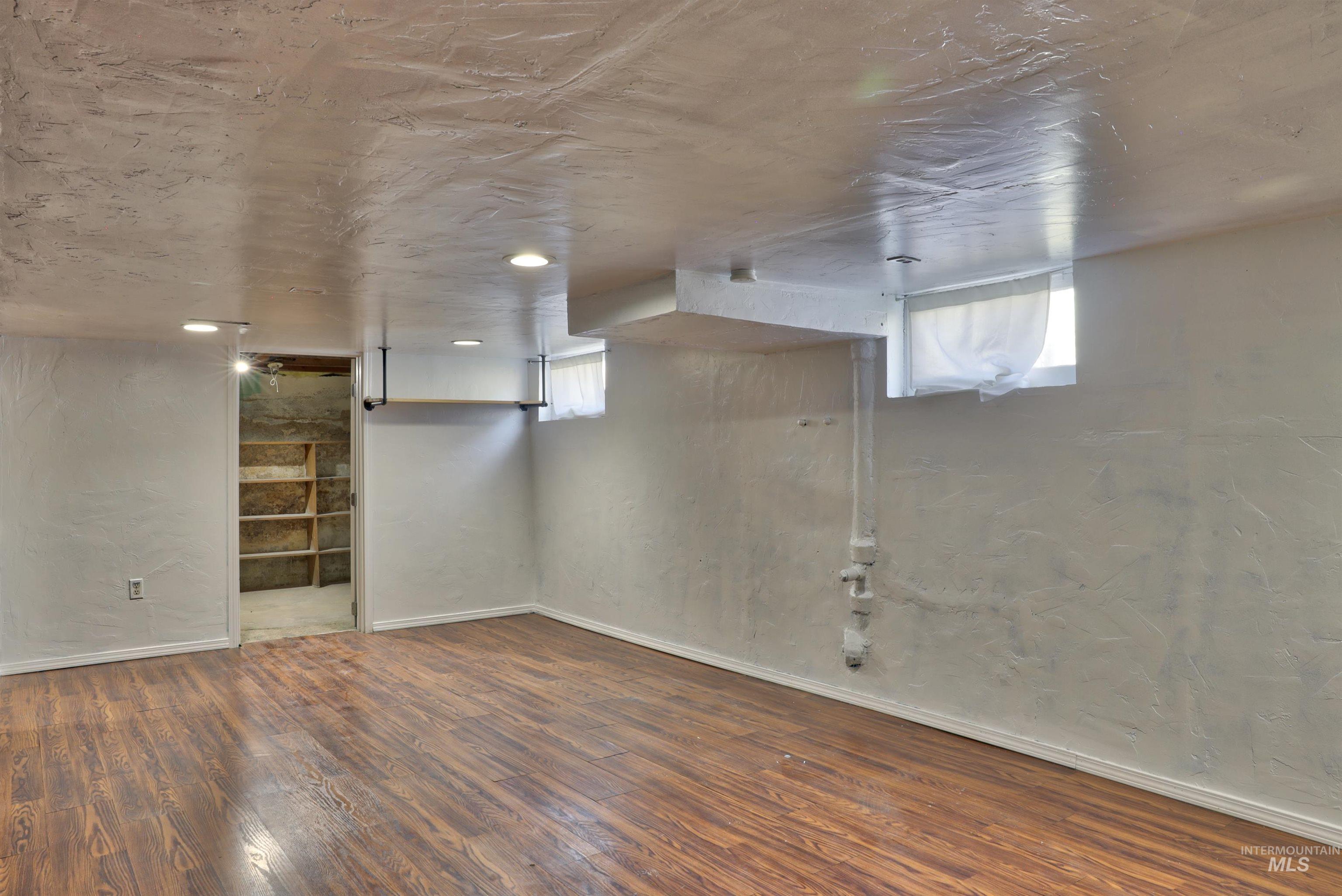 220 17th Ave S, Nampa, Idaho 83651, 4 Bedrooms, 1 Bathroom, Residential For Sale, Price $349,900,MLS 98975426