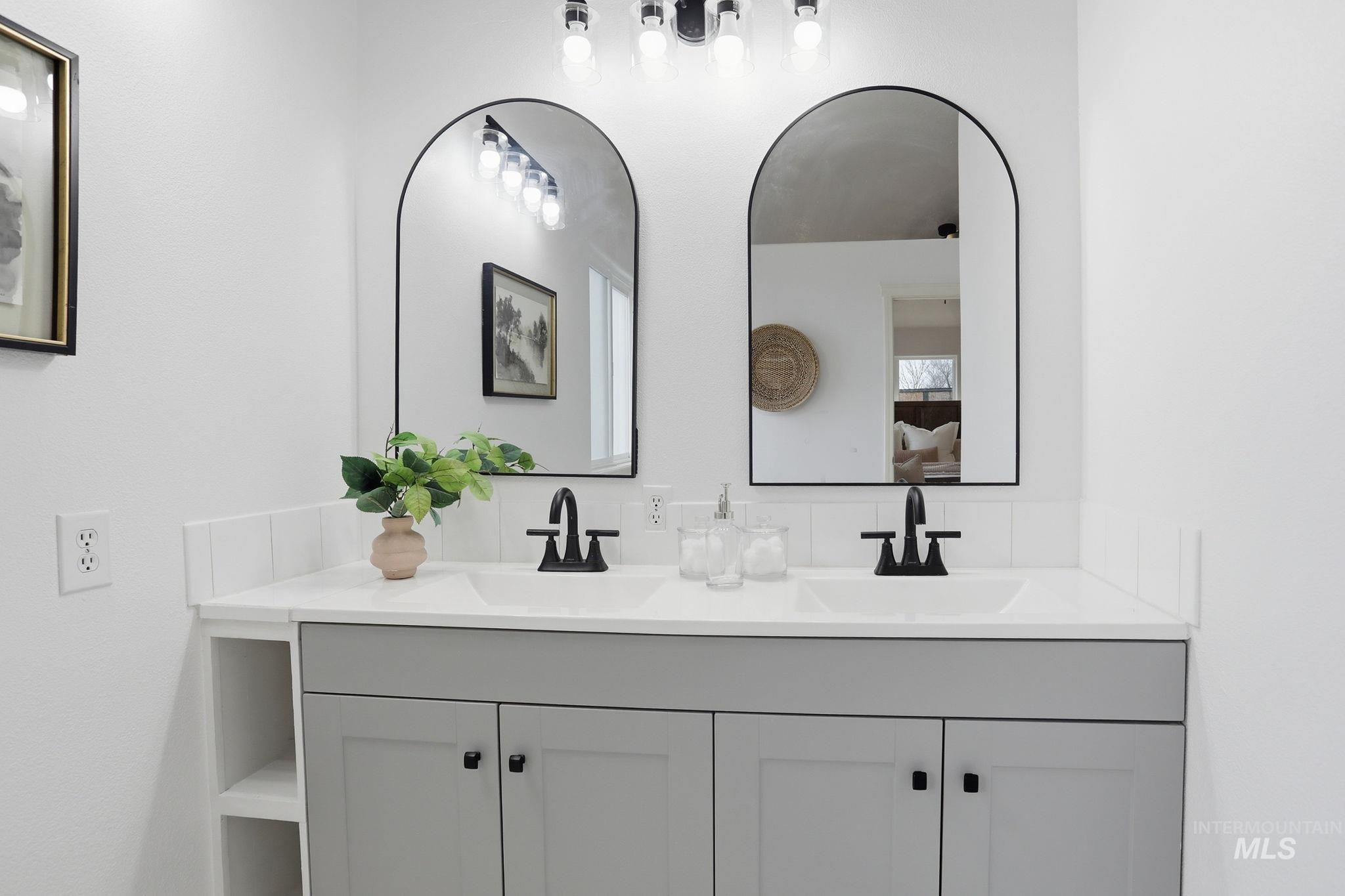 1401 Crane Ln, Kuna, Idaho 83634, 3 Bedrooms, 2.5 Bathrooms, Residential For Sale, Price $1,225,000,MLS 98975427