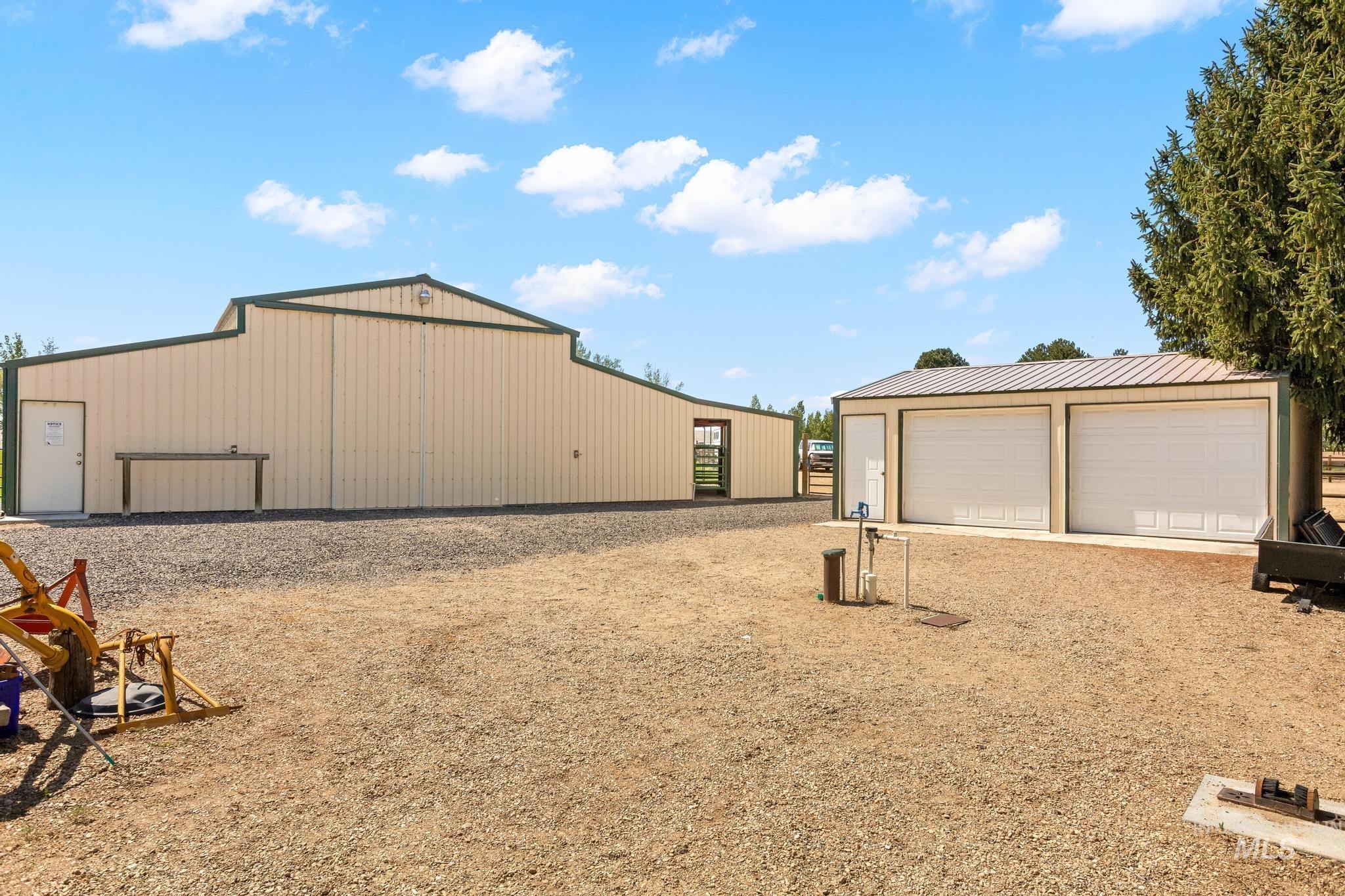 1401 Crane Ln, Kuna, Idaho 83634, 3 Bedrooms, 2.5 Bathrooms, Residential For Sale, Price $1,225,000,MLS 98975427