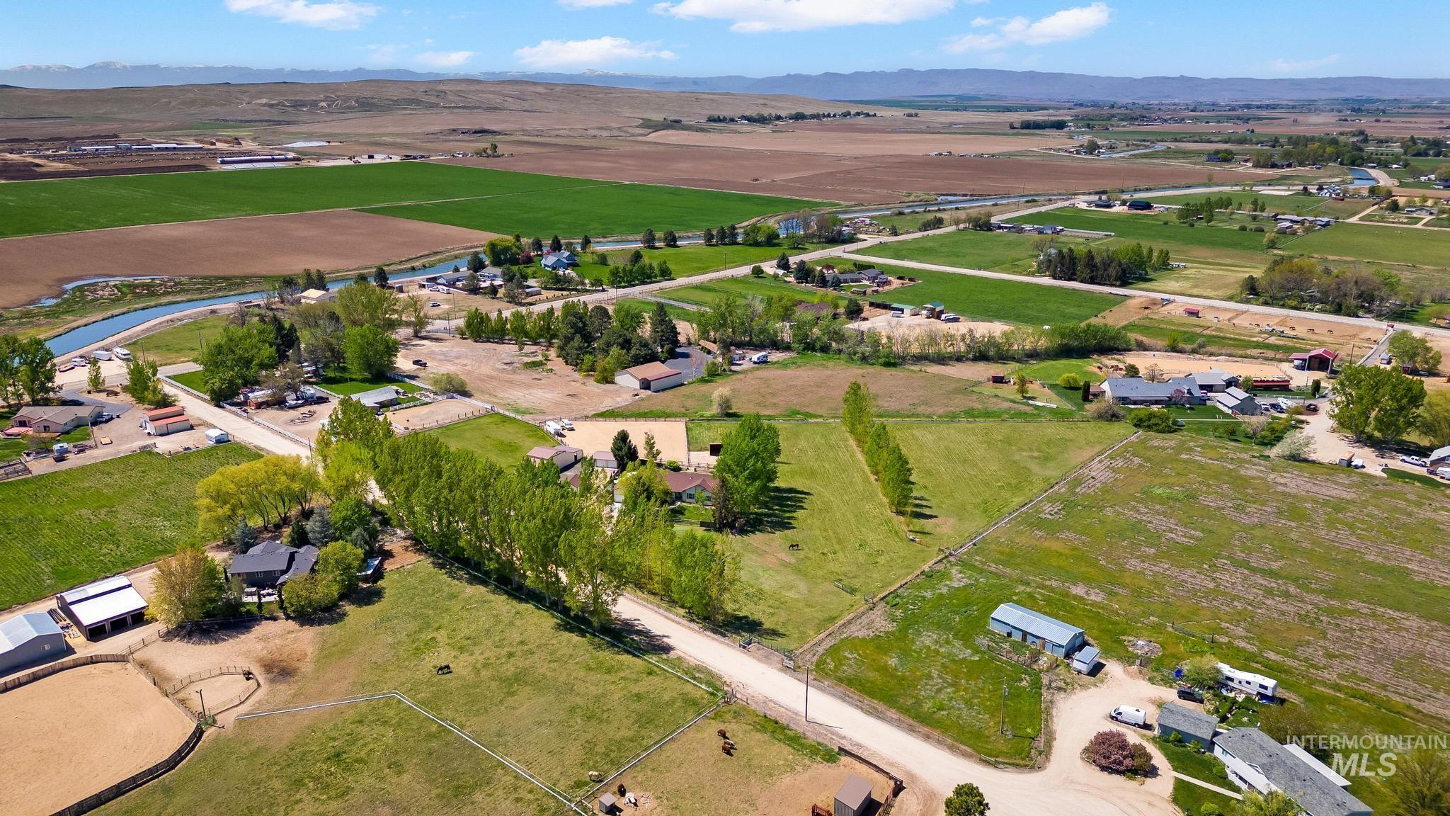 1401 Crane Ln, Kuna, Idaho 83634, 3 Bedrooms, 2.5 Bathrooms, Residential For Sale, Price $1,225,000,MLS 98975427