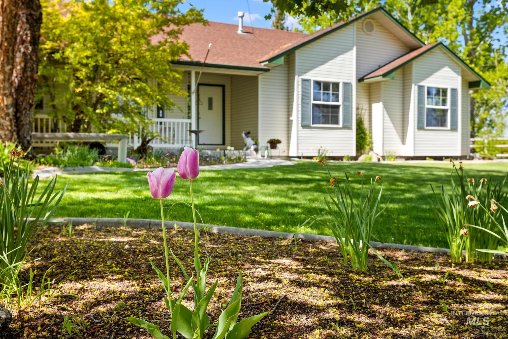 1401 Crane Ln, Kuna, Idaho 83634, 3 Bedrooms, 2.5 Bathrooms, Residential For Sale, Price $1,225,000,MLS 98975427