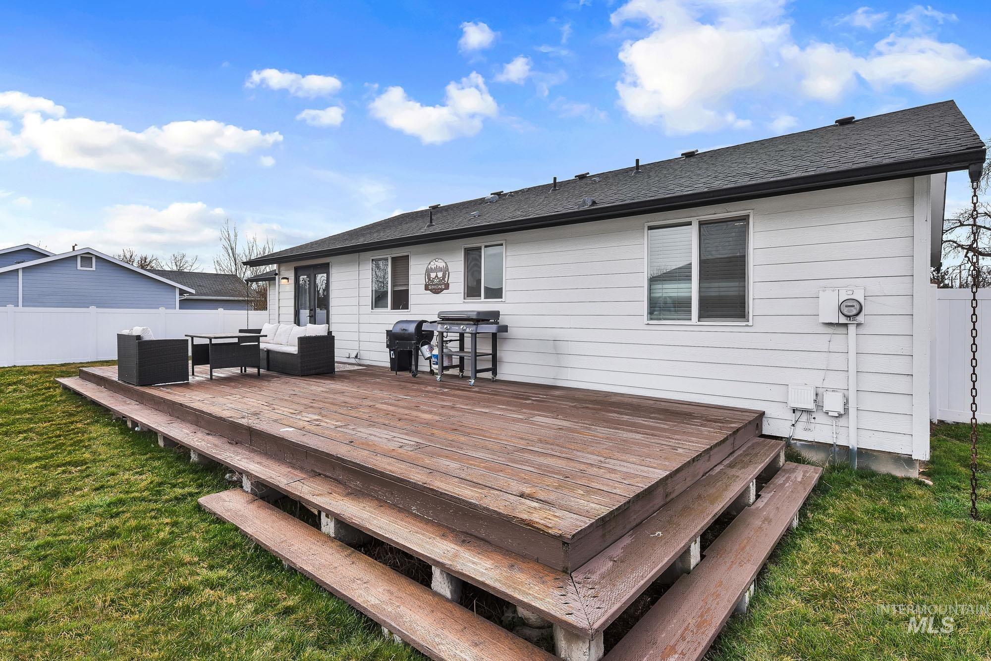 1182 N Iris Ave, Boise, Idaho 83704, 3 Bedrooms, 2 Bathrooms, Residential For Sale, Price $415,000, 98975428