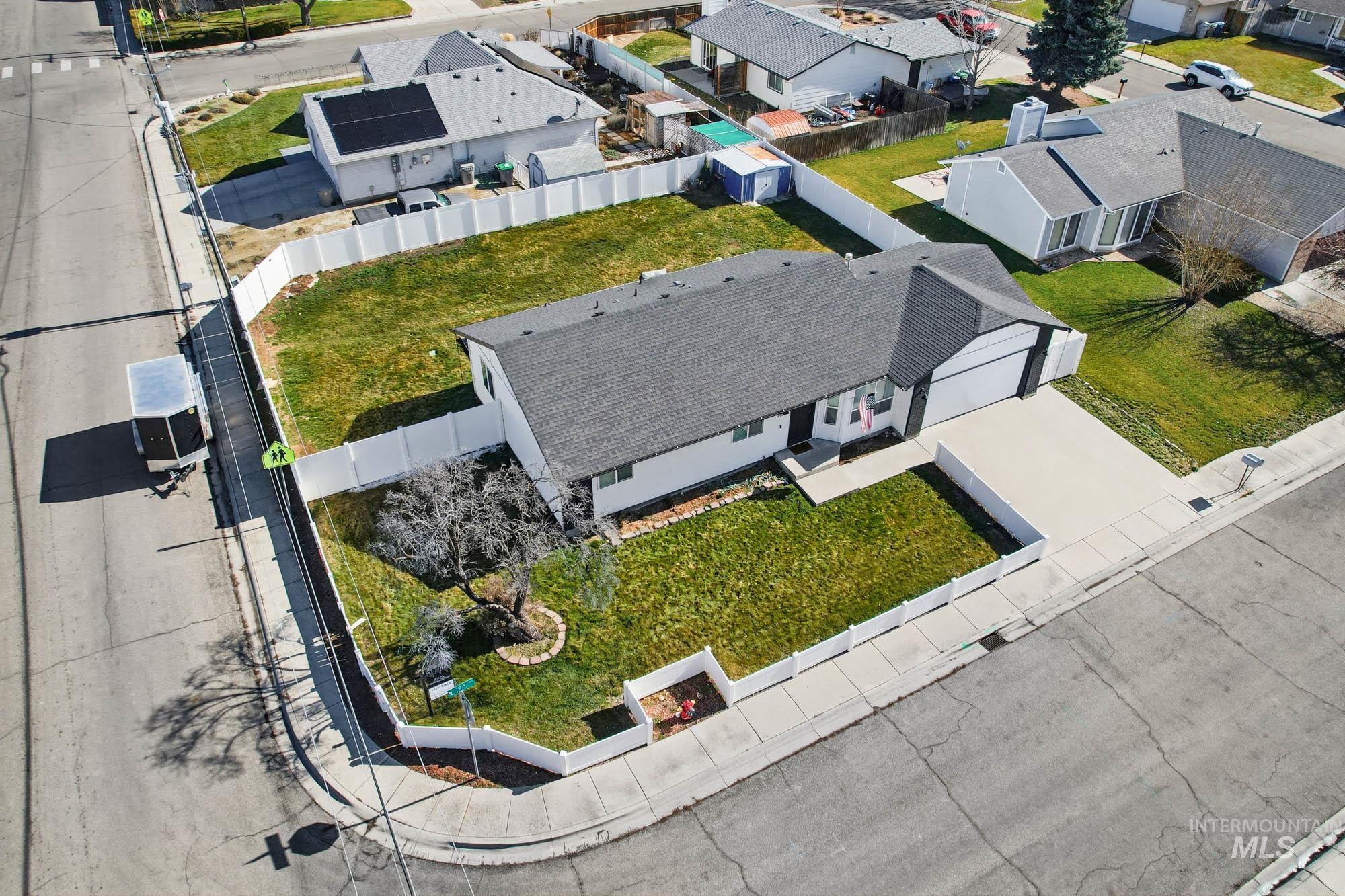 1182 N Iris Ave, Boise, Idaho 83704, 3 Bedrooms, 2 Bathrooms, Residential For Sale, Price $415,000, 98975428