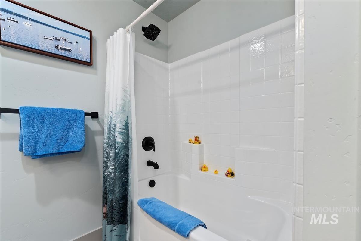 3859 E Vadonia Lane, Meridian, Idaho 83642, 4 Bedrooms, 2.5 Bathrooms, Residential For Sale, Price $1,349,999,MLS 98975432