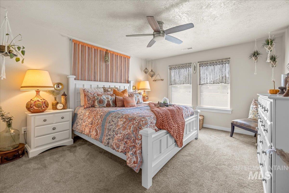 12719 W Hidden Point Drive, Star, Idaho 83669, 3 Bedrooms, 2 Bathrooms, Residential For Sale, Price $465,000,MLS 98975433