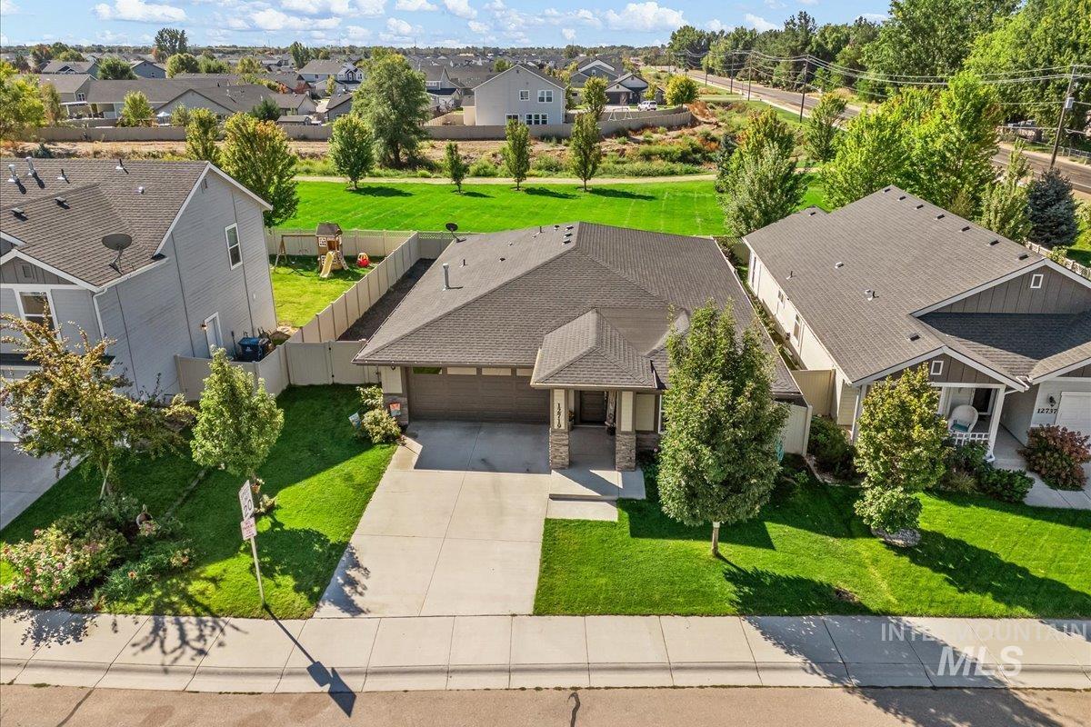 12719 W Hidden Point Drive, Star, Idaho 83669, 3 Bedrooms, 2 Bathrooms, Residential For Sale, Price $465,000,MLS 98975433