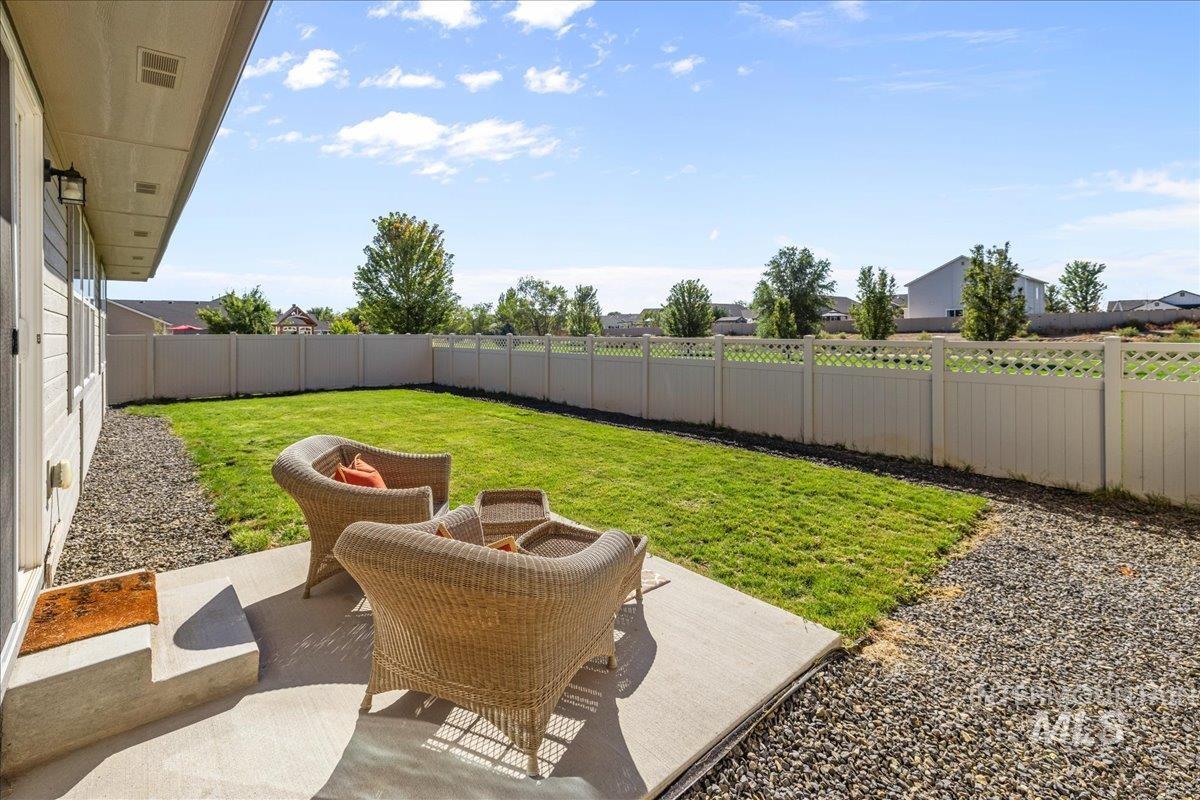 12719 W Hidden Point Drive, Star, Idaho 83669, 3 Bedrooms, 2 Bathrooms, Residential For Sale, Price $465,000,MLS 98975433