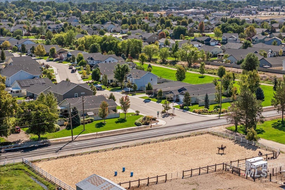 12719 W Hidden Point Drive, Star, Idaho 83669, 3 Bedrooms, 2 Bathrooms, Residential For Sale, Price $465,000,MLS 98975433