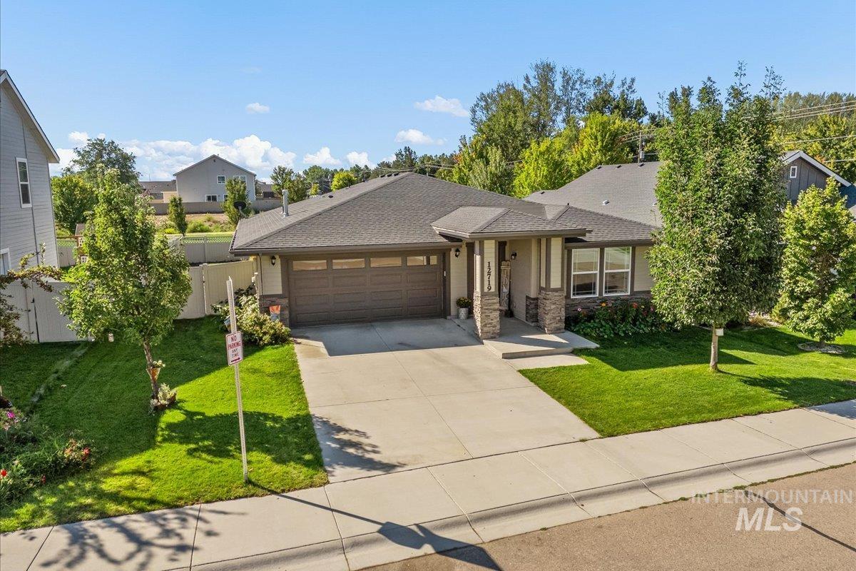 12719 W Hidden Point Drive, Star, Idaho 83669, 3 Bedrooms, 2 Bathrooms, Residential For Sale, Price $465,000,MLS 98975433