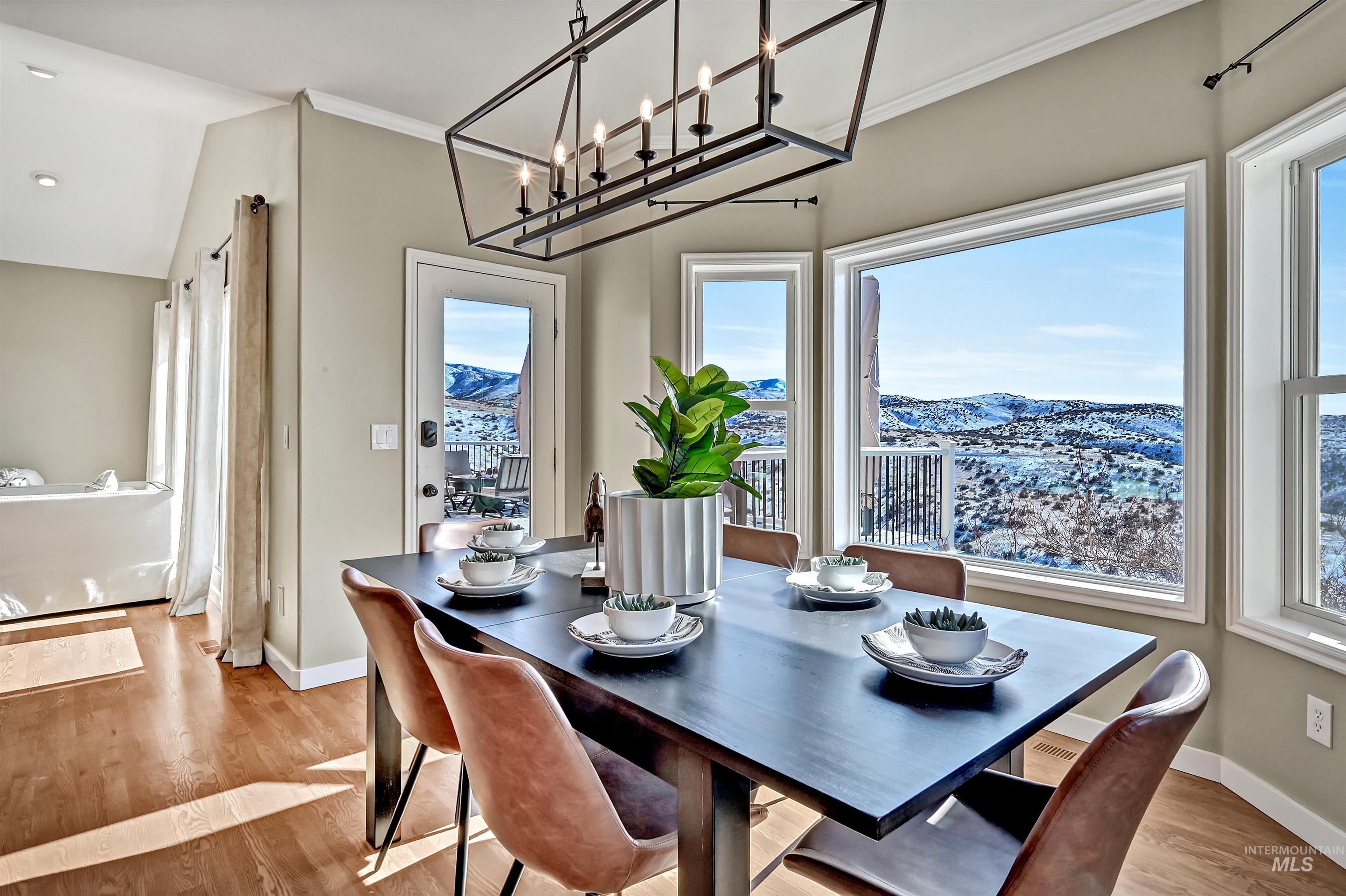 817 E Highland View Dr, Boise, Idaho 83702-1928, 6 Bedrooms, 4.5 Bathrooms, Residential For Sale, Price $1,498,000,MLS 98975435