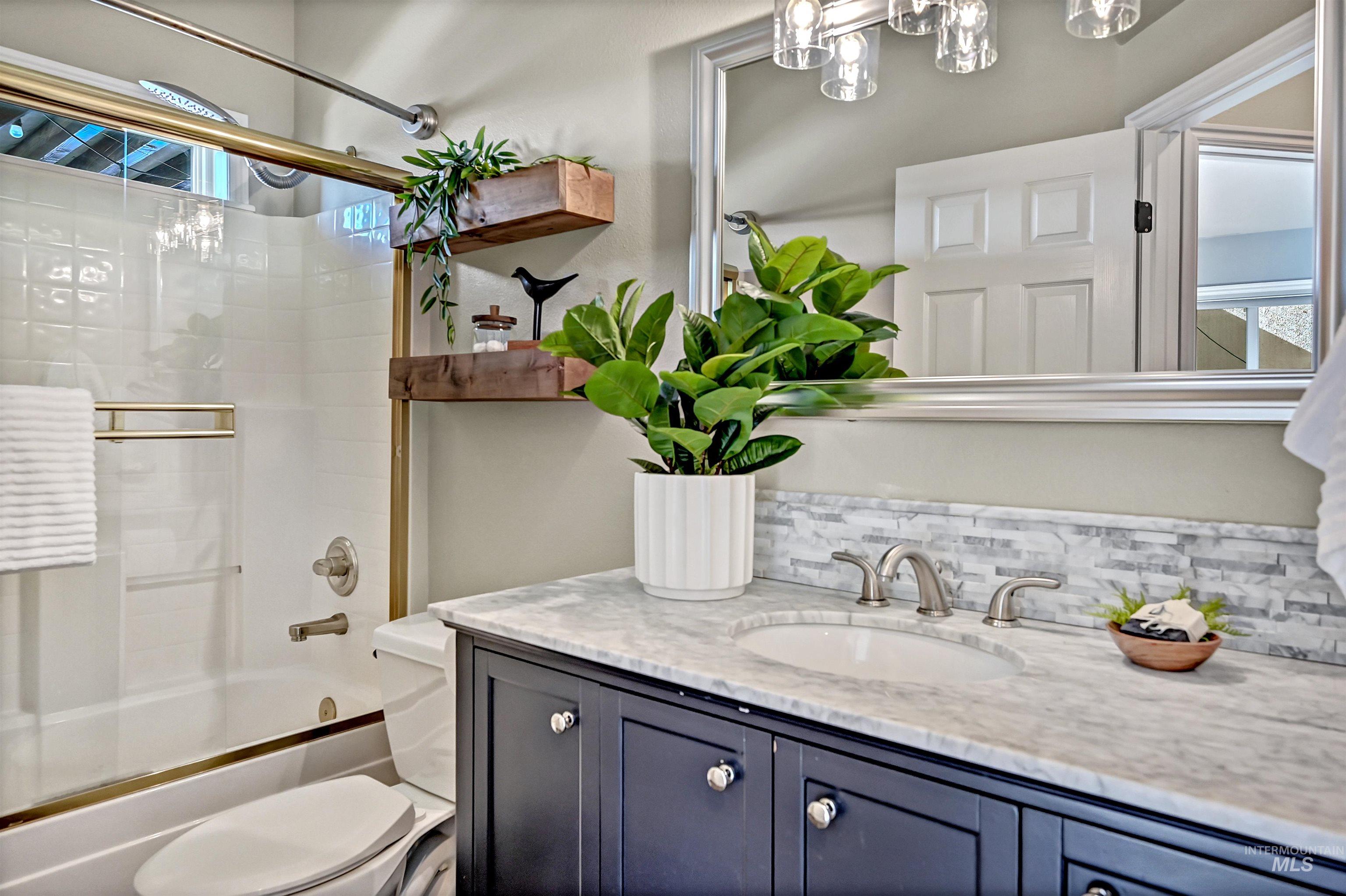 817 E Highland View Dr, Boise, Idaho 83702-1928, 6 Bedrooms, 4.5 Bathrooms, Residential For Sale, Price $1,498,000,MLS 98975435