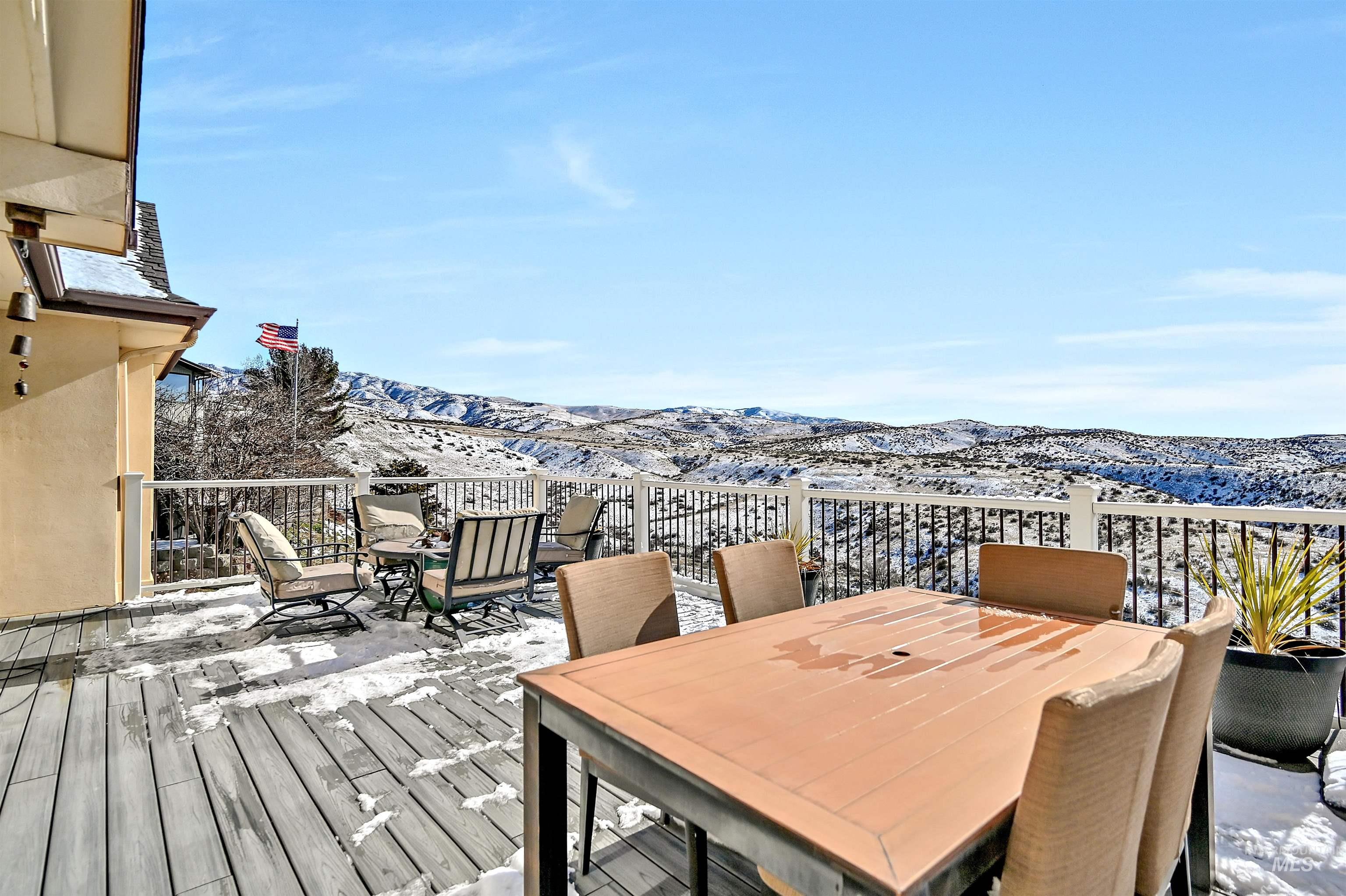 817 E Highland View Dr, Boise, Idaho 83702-1928, 6 Bedrooms, 4.5 Bathrooms, Residential For Sale, Price $1,498,000,MLS 98975435