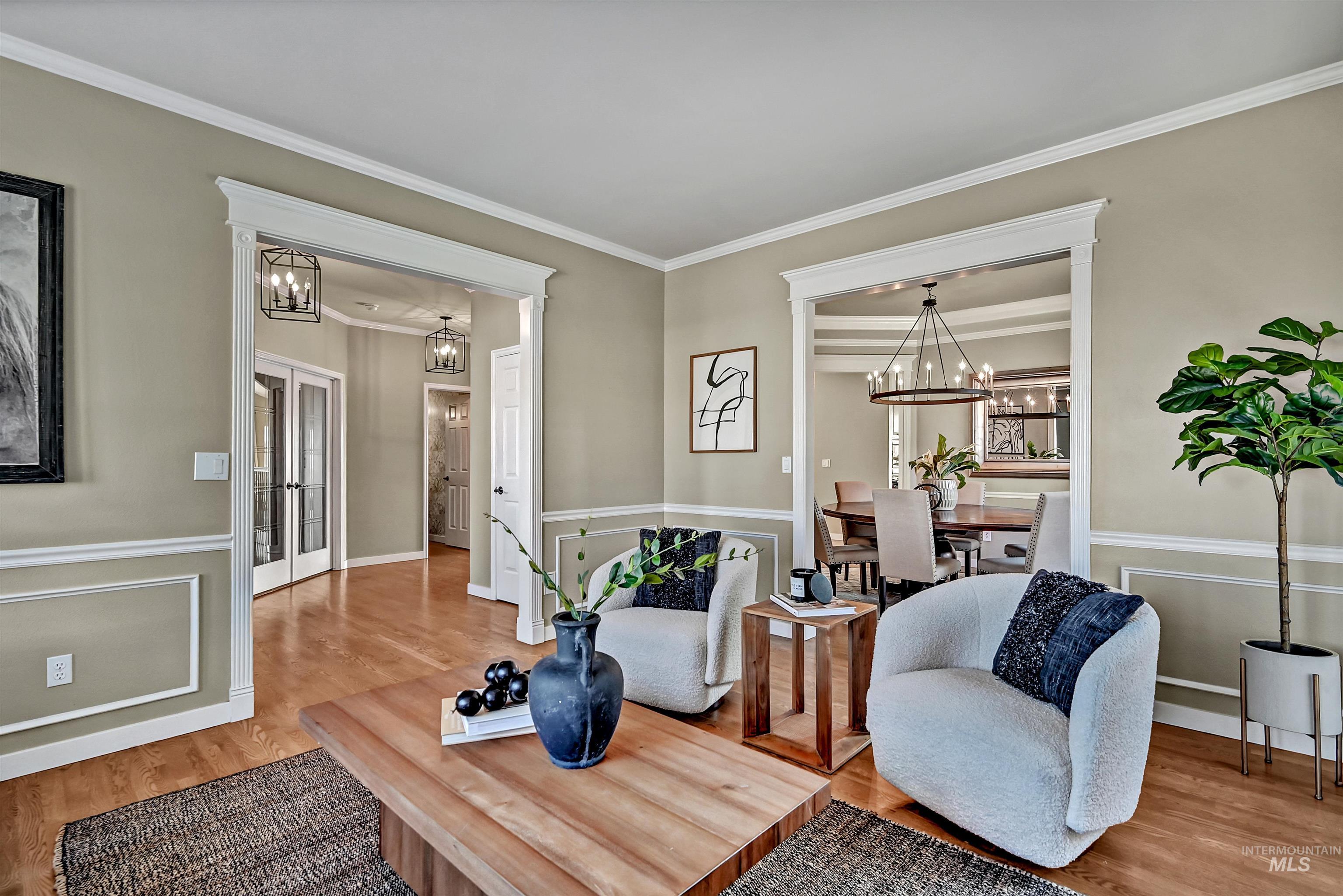 817 E Highland View Dr, Boise, Idaho 83702-1928, 6 Bedrooms, 4.5 Bathrooms, Residential For Sale, Price $1,498,000,MLS 98975435