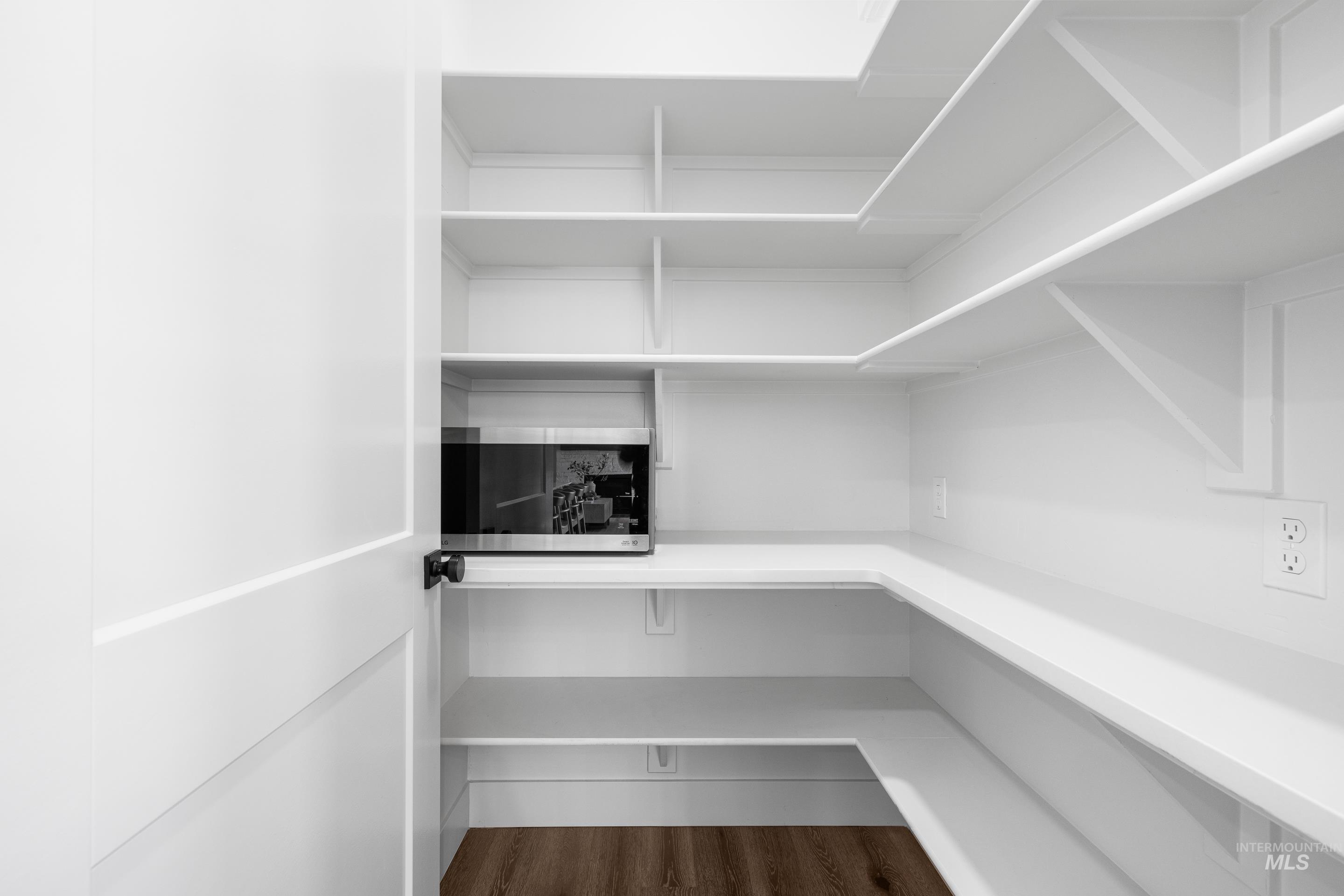 3078 N N Sun City Ave, Star, Idaho 83669, 4 Bedrooms, 2.5 Bathrooms, Residential For Sale, Price $679,500,MLS 98975437