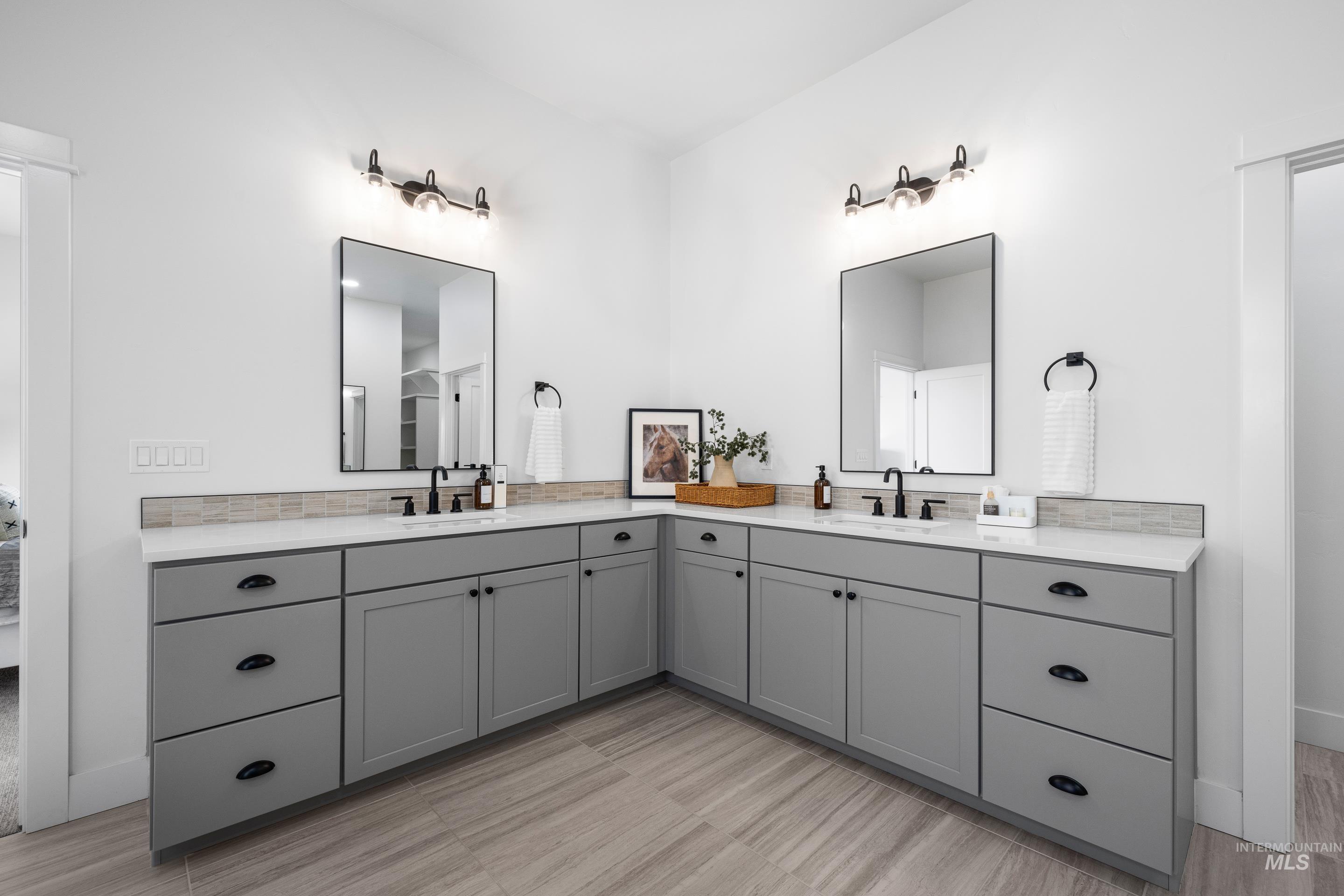 3078 N N Sun City Ave, Star, Idaho 83669, 4 Bedrooms, 2.5 Bathrooms, Residential For Sale, Price $679,500,MLS 98975437