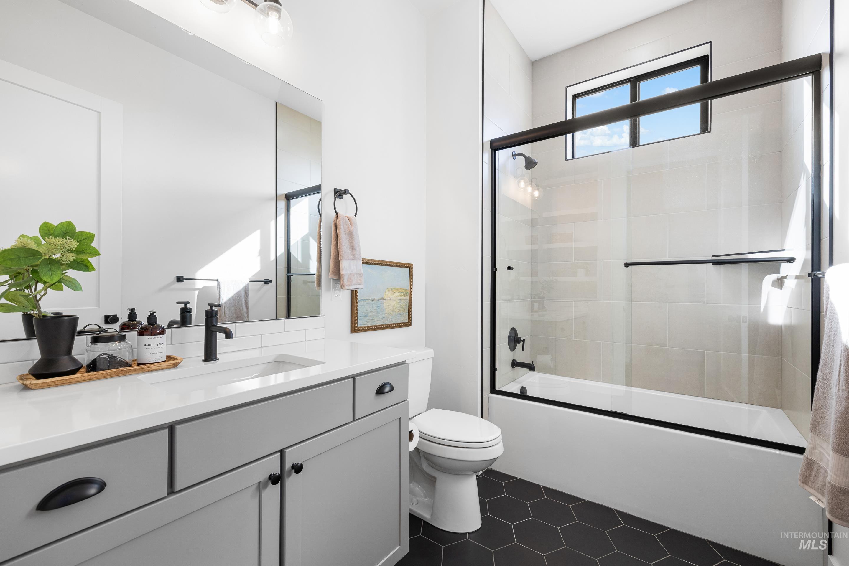 3078 N N Sun City Ave, Star, Idaho 83669, 4 Bedrooms, 2.5 Bathrooms, Residential For Sale, Price $679,500,MLS 98975437