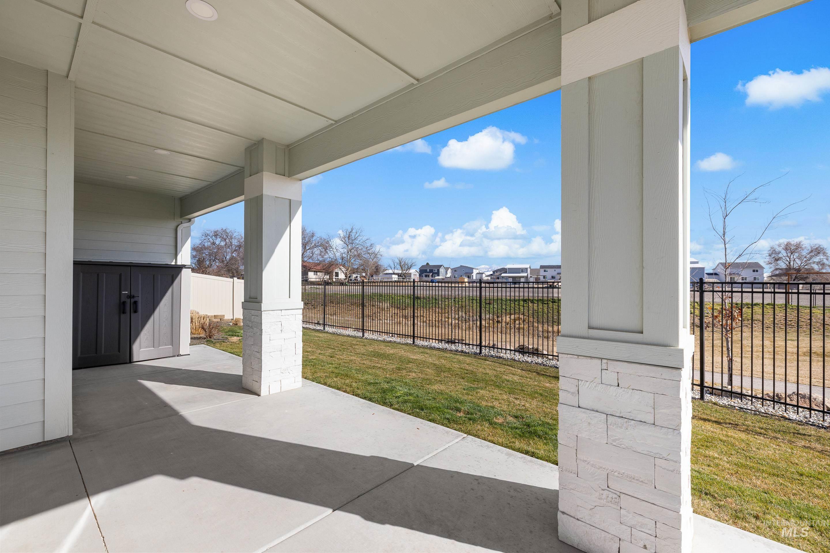 3078 N N Sun City Ave, Star, Idaho 83669, 4 Bedrooms, 2.5 Bathrooms, Residential For Sale, Price $679,500,MLS 98975437