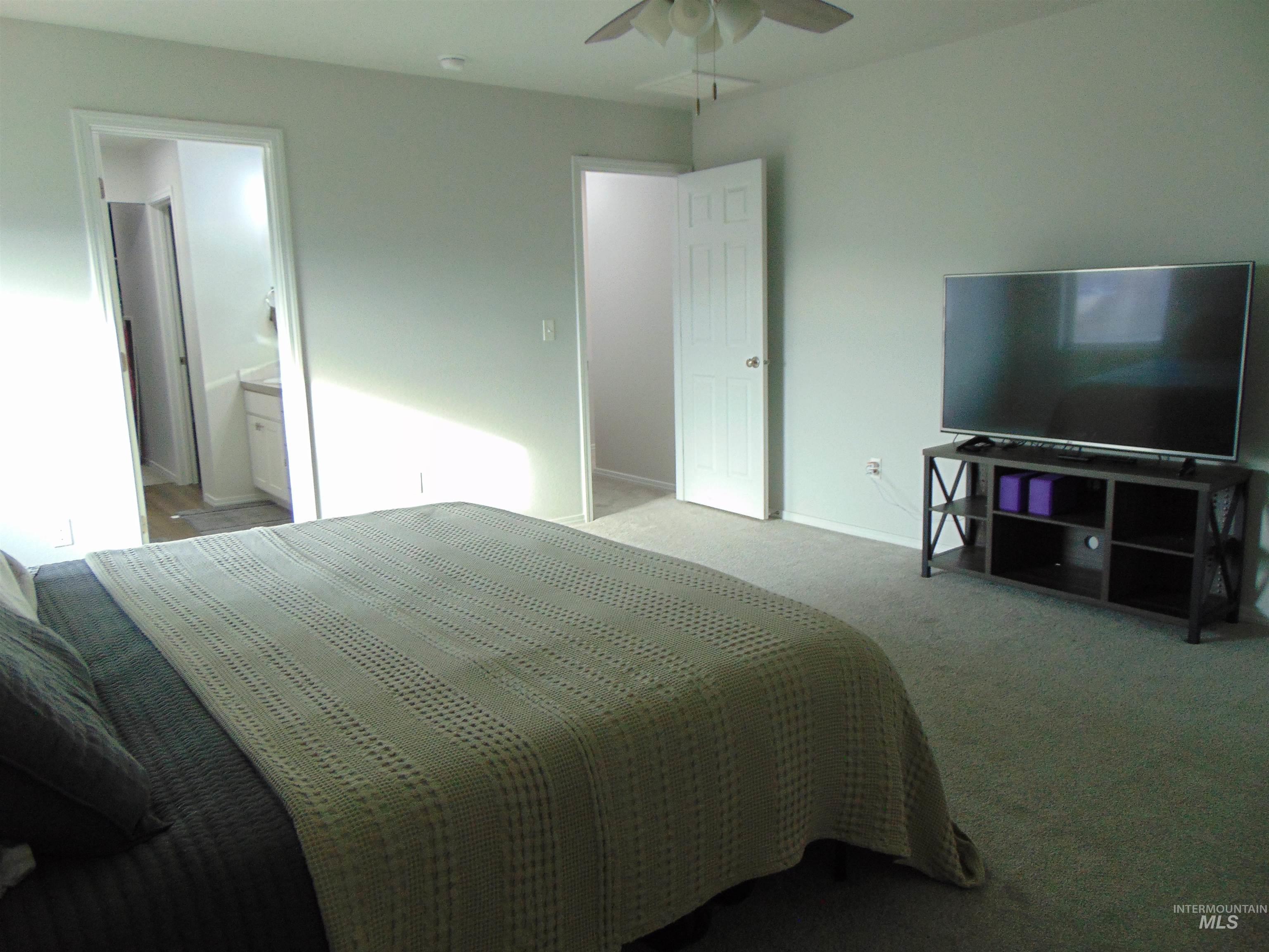 16915 Chambers Way, Caldwell, Idaho 83607, 4 Bedrooms, 2.5 Bathrooms, Residential For Sale, Price $439,900, 98975441