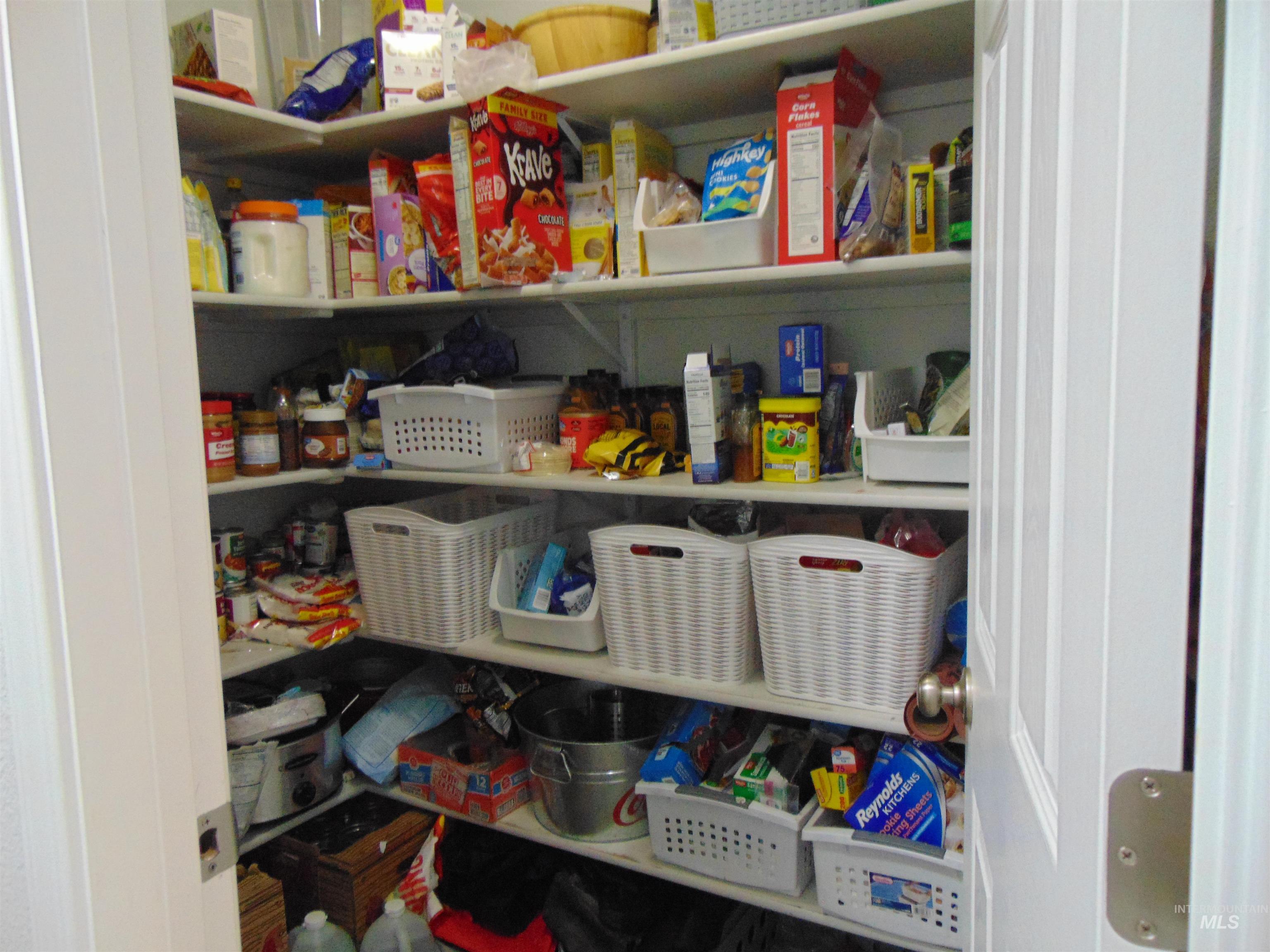 16915 Chambers Way, Caldwell, Idaho 83607, 4 Bedrooms, 2.5 Bathrooms, Residential For Sale, Price $439,900, 98975441