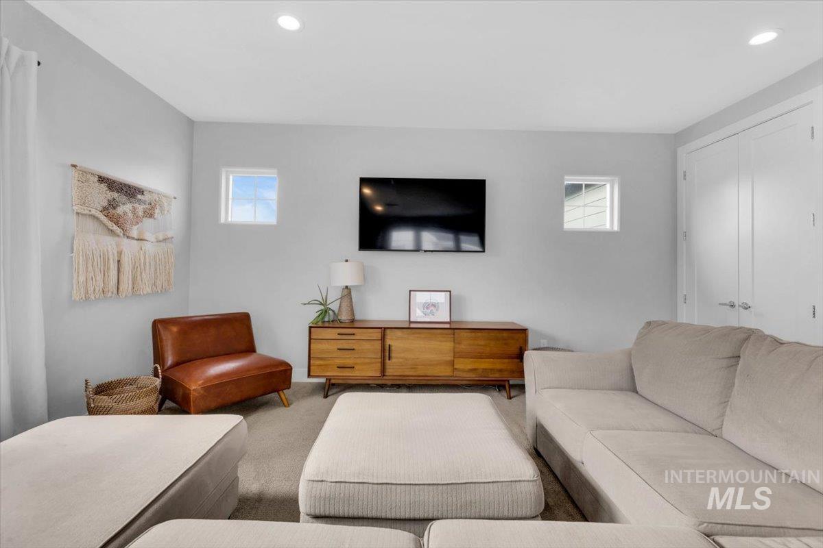 2959 S Shady Ln, Boise, Idaho 83716, 4 Bedrooms, 3 Bathrooms, Residential For Sale, Price $765,000,MLS 98975445