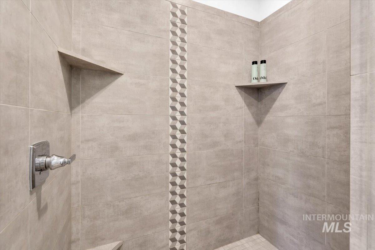 2959 S Shady Ln, Boise, Idaho 83716, 4 Bedrooms, 3 Bathrooms, Residential For Sale, Price $765,000,MLS 98975445