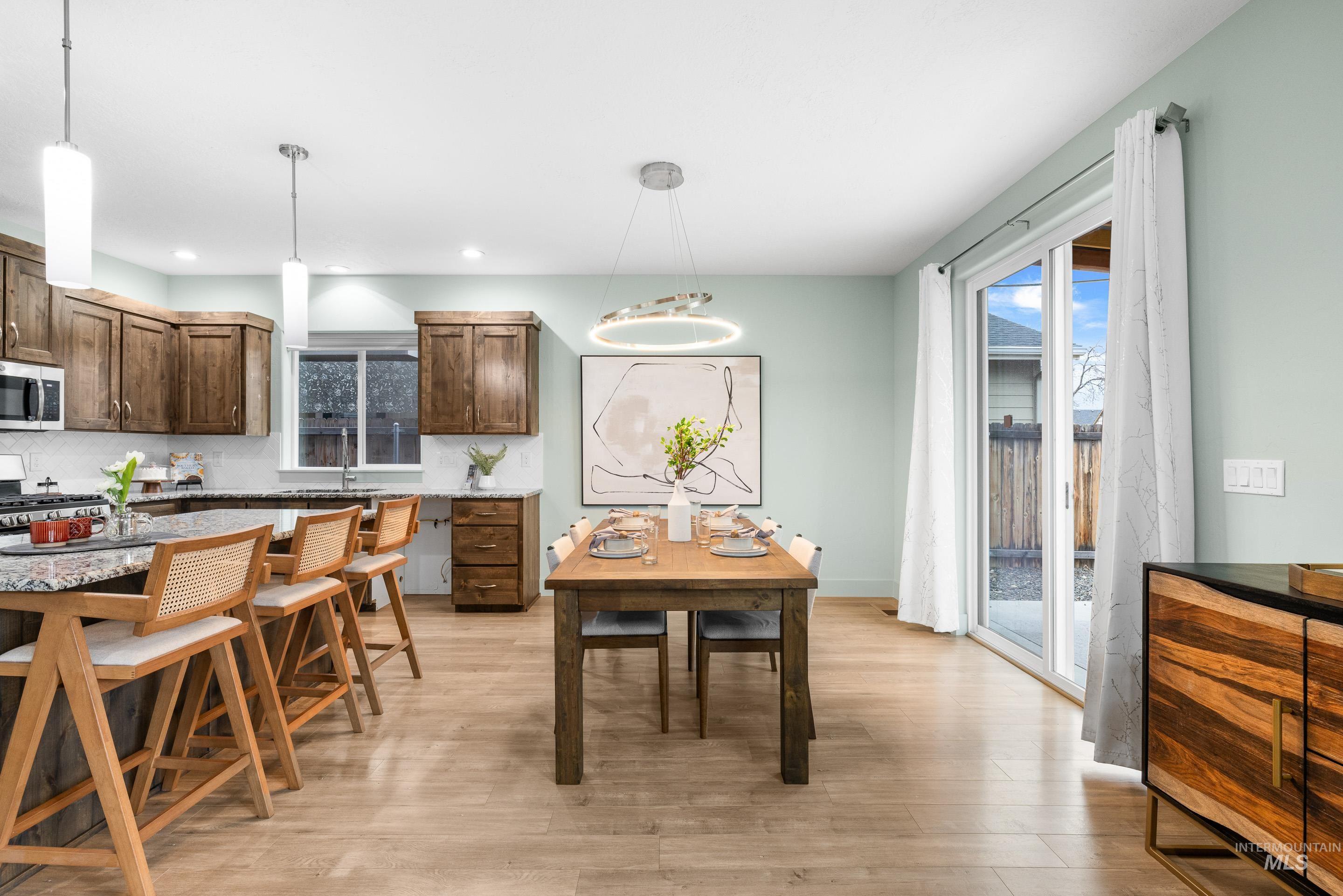 9715 W Macaw Street, Boise, Idaho 83705, 3 Bedrooms, 2.5 Bathrooms, Residential For Sale, Price $485,000,MLS 98975450