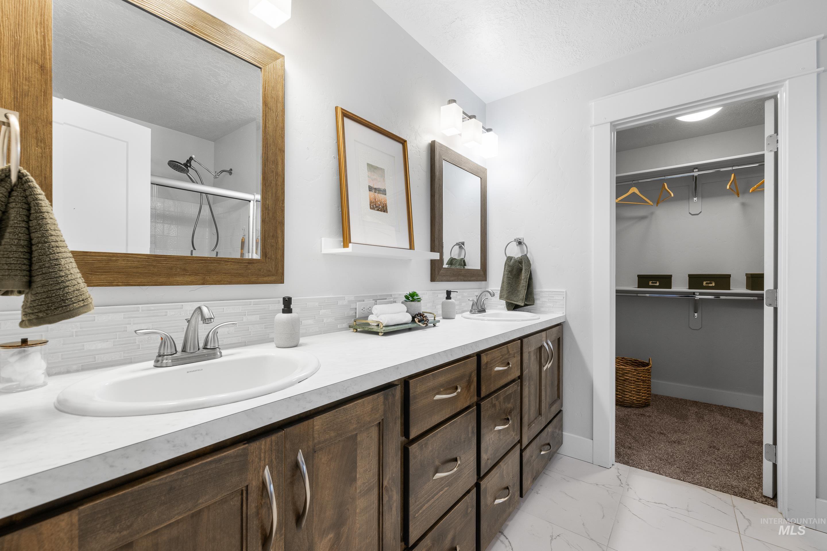 9715 W Macaw Street, Boise, Idaho 83705, 3 Bedrooms, 2.5 Bathrooms, Residential For Sale, Price $485,000,MLS 98975450