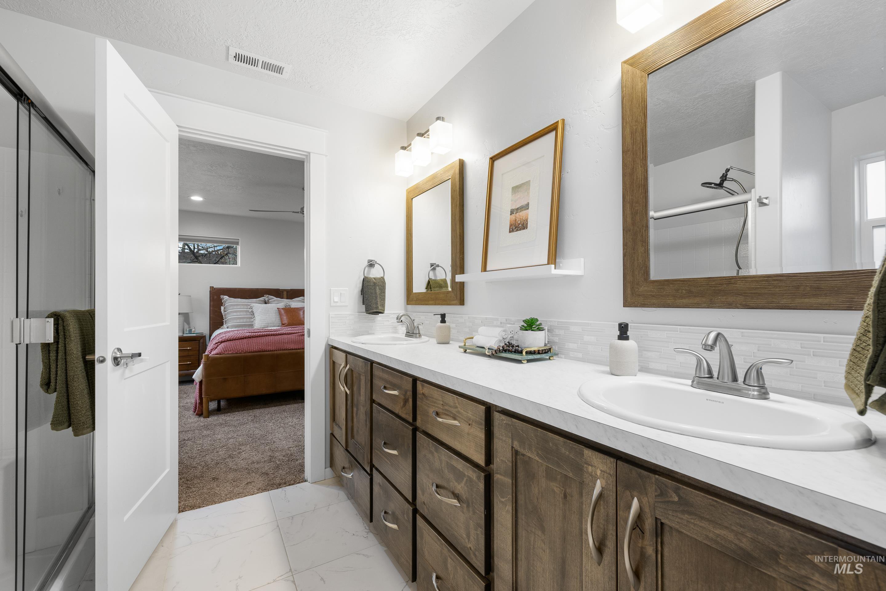 9715 W Macaw Street, Boise, Idaho 83705, 3 Bedrooms, 2.5 Bathrooms, Residential For Sale, Price $485,000,MLS 98975450