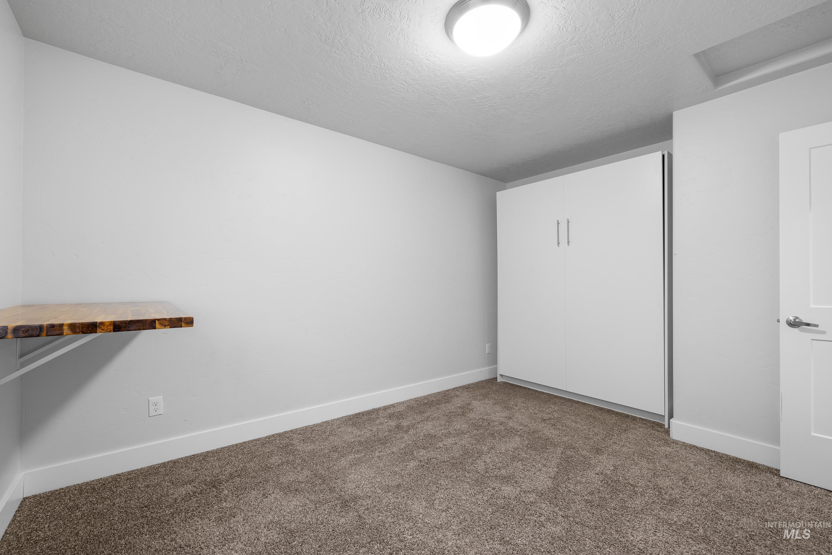 9715 W Macaw Street, Boise, Idaho 83705, 3 Bedrooms, 2.5 Bathrooms, Residential For Sale, Price $485,000,MLS 98975450