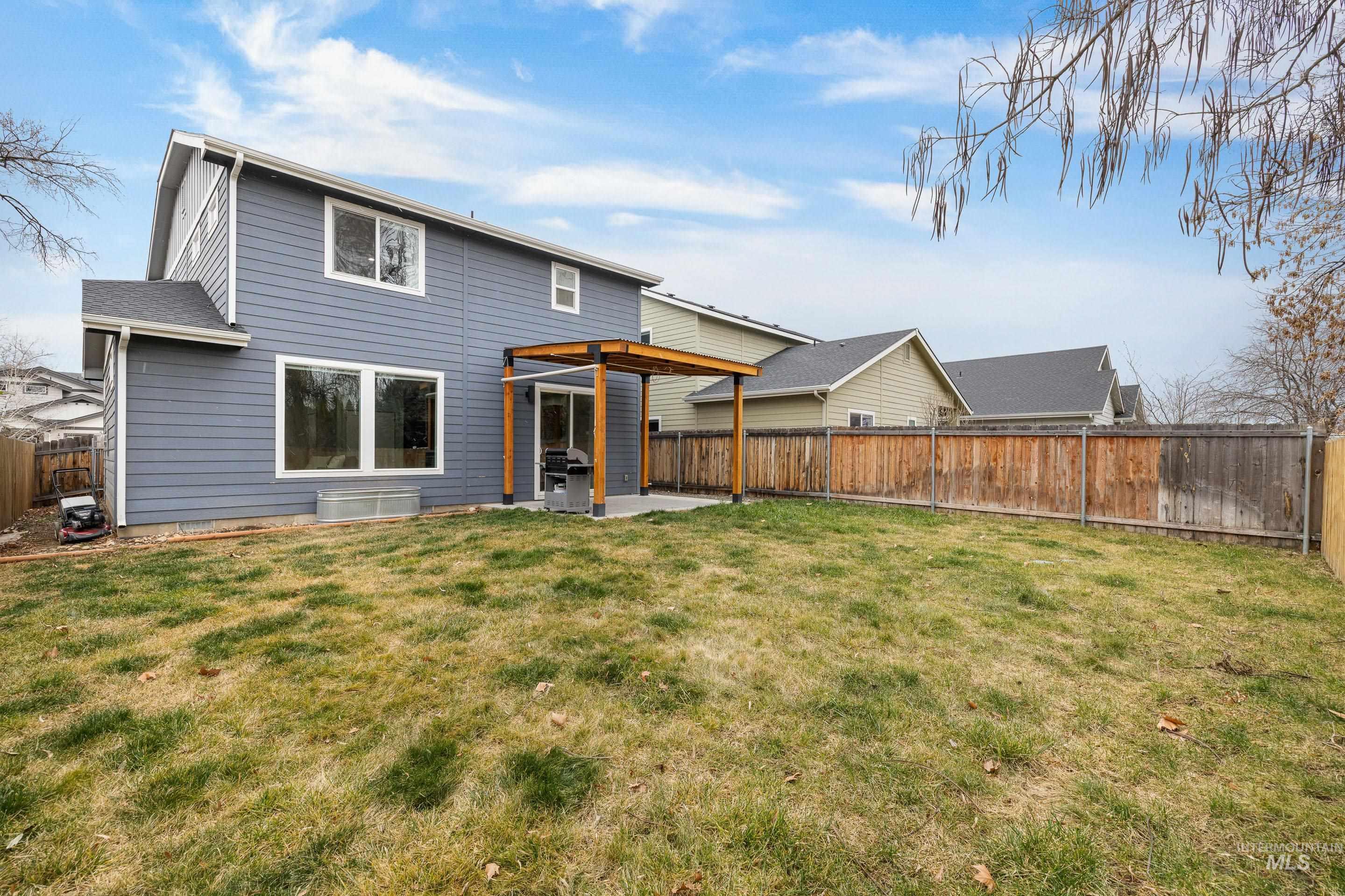 9715 W Macaw Street, Boise, Idaho 83705, 3 Bedrooms, 2.5 Bathrooms, Residential For Sale, Price $485,000,MLS 98975450