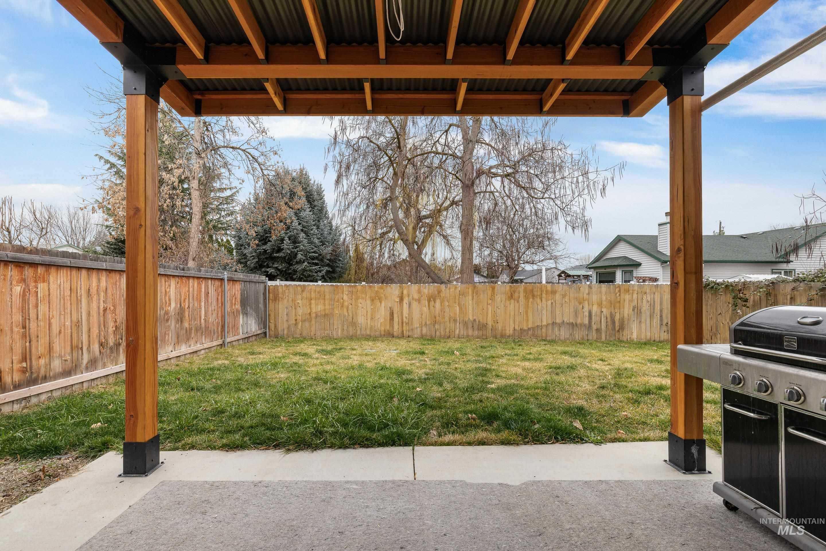 9715 W Macaw Street, Boise, Idaho 83705, 3 Bedrooms, 2.5 Bathrooms, Residential For Sale, Price $485,000,MLS 98975450