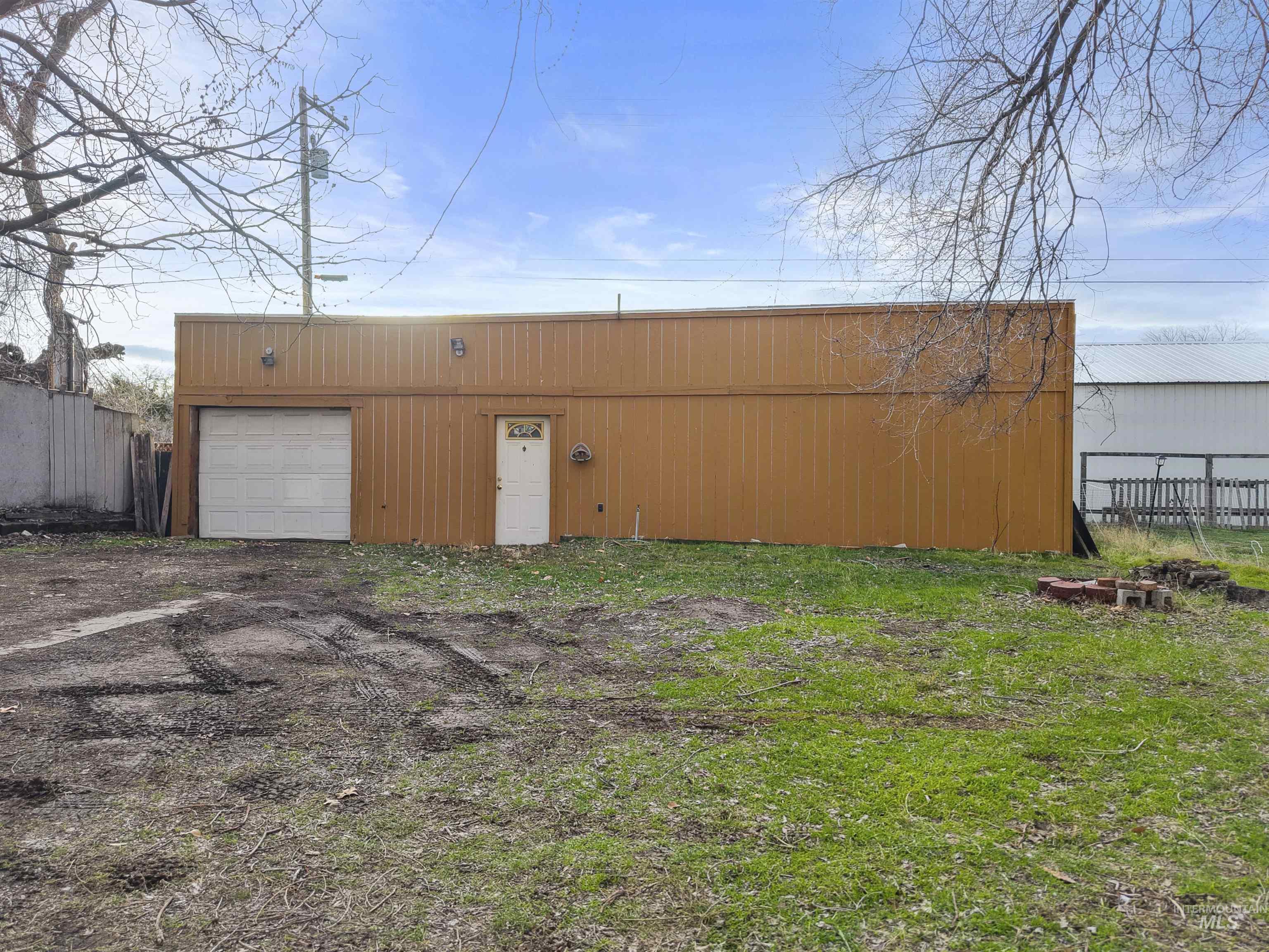 71 N Yale Street, Nampa, Idaho 83651, 2 Bedrooms, 1 Bathroom, Residential For Sale, Price $229,990,MLS 98975453