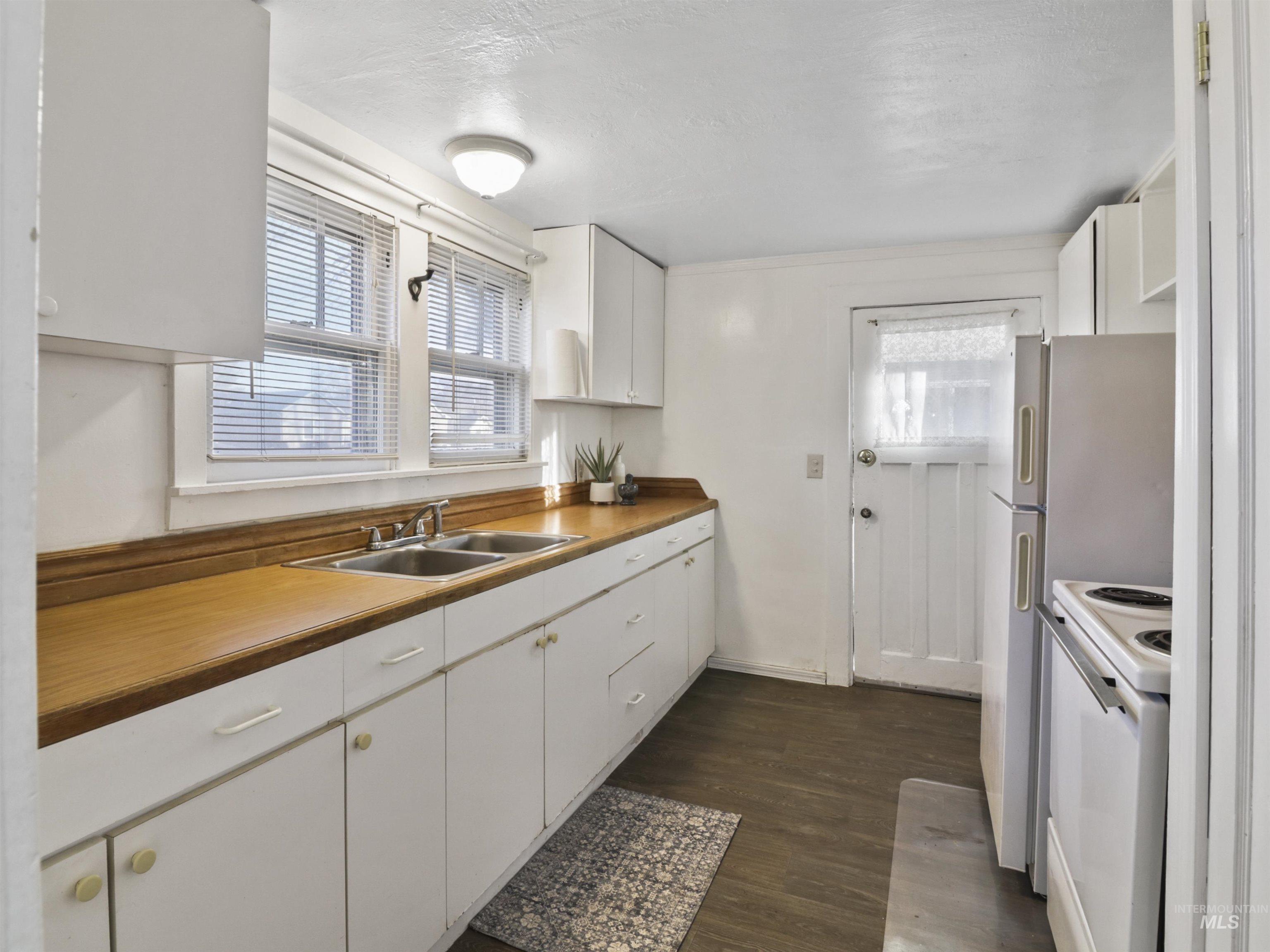 71 N Yale Street, Nampa, Idaho 83651, 2 Bedrooms, 1 Bathroom, Residential For Sale, Price $229,990,MLS 98975453