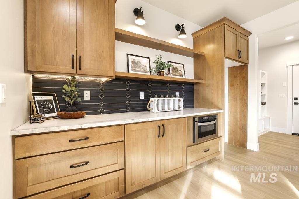 541 Canyon Falls Dr, Twin Falls, Idaho 83301, 4 Bedrooms, 3 Bathrooms, Residential For Sale, Price $585,000,MLS 98975454