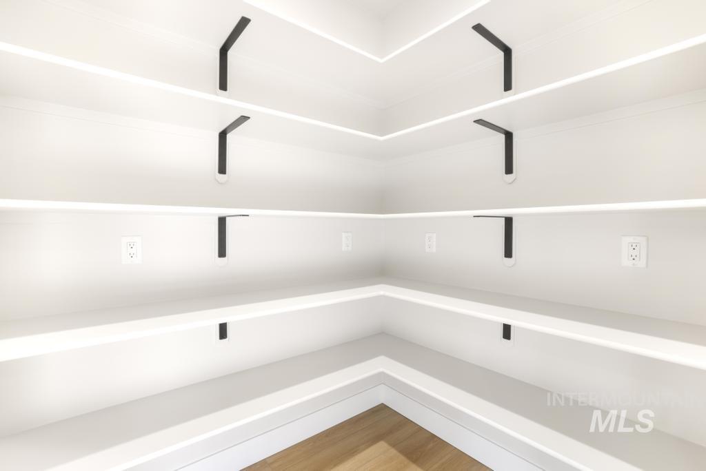 541 Canyon Falls Dr, Twin Falls, Idaho 83301, 4 Bedrooms, 3 Bathrooms, Residential For Sale, Price $585,000,MLS 98975454