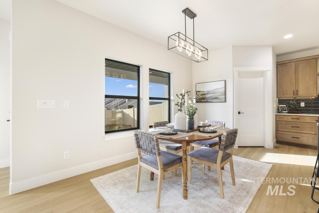 541 Canyon Falls Dr, Twin Falls, Idaho 83301, 4 Bedrooms, 3 Bathrooms, Residential For Sale, Price $585,000,MLS 98975454