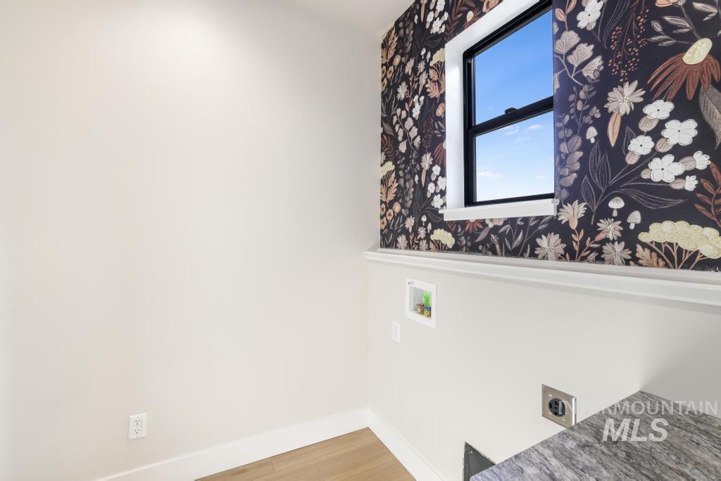 541 Canyon Falls Dr, Twin Falls, Idaho 83301, 4 Bedrooms, 3 Bathrooms, Residential For Sale, Price $585,000,MLS 98975454