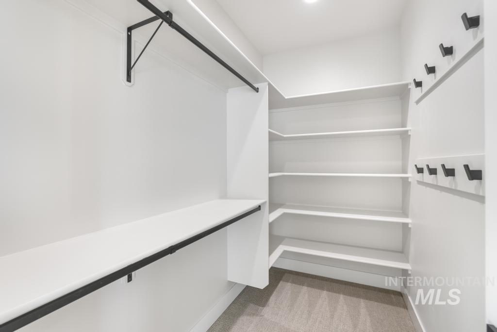 541 Canyon Falls Dr, Twin Falls, Idaho 83301, 4 Bedrooms, 3 Bathrooms, Residential For Sale, Price $585,000,MLS 98975454