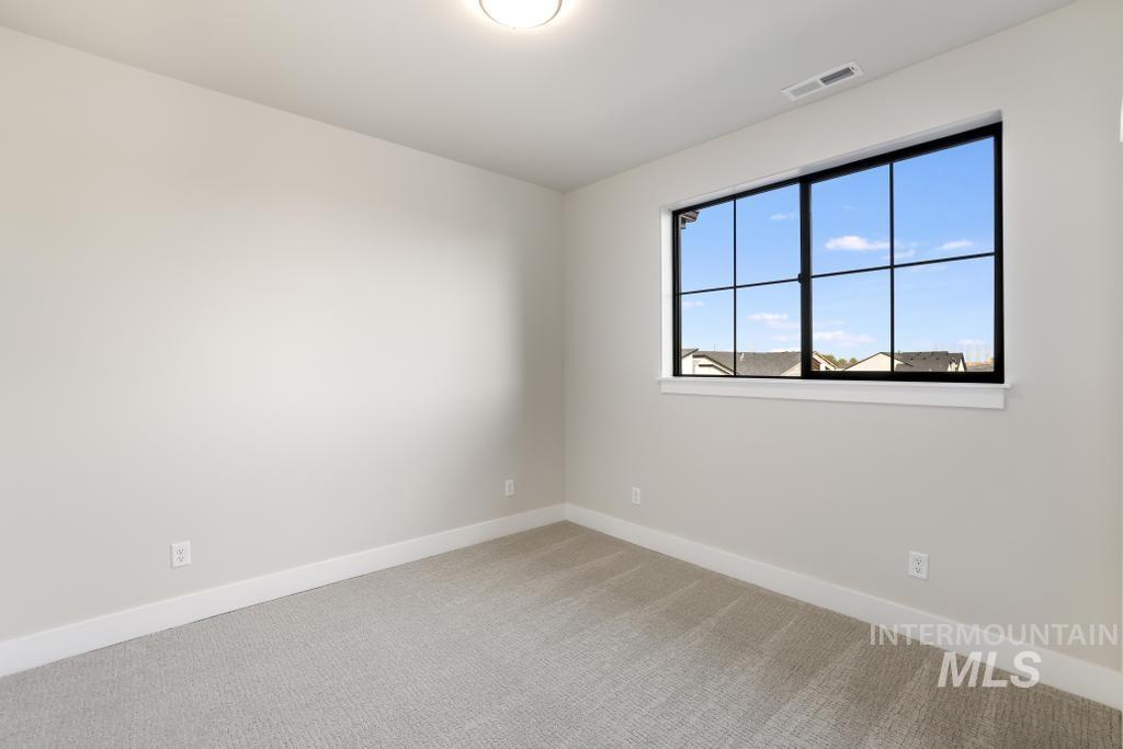 541 Canyon Falls Dr, Twin Falls, Idaho 83301, 4 Bedrooms, 3 Bathrooms, Residential For Sale, Price $585,000,MLS 98975454