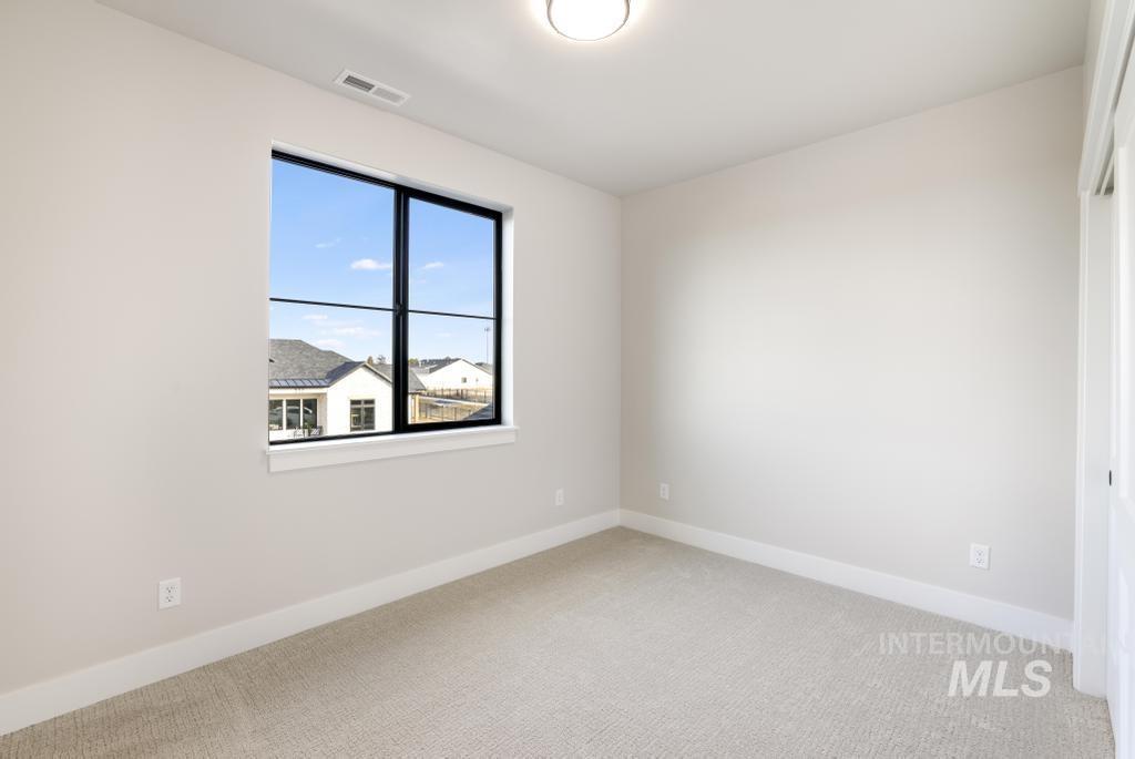 541 Canyon Falls Dr, Twin Falls, Idaho 83301, 4 Bedrooms, 3 Bathrooms, Residential For Sale, Price $585,000,MLS 98975454