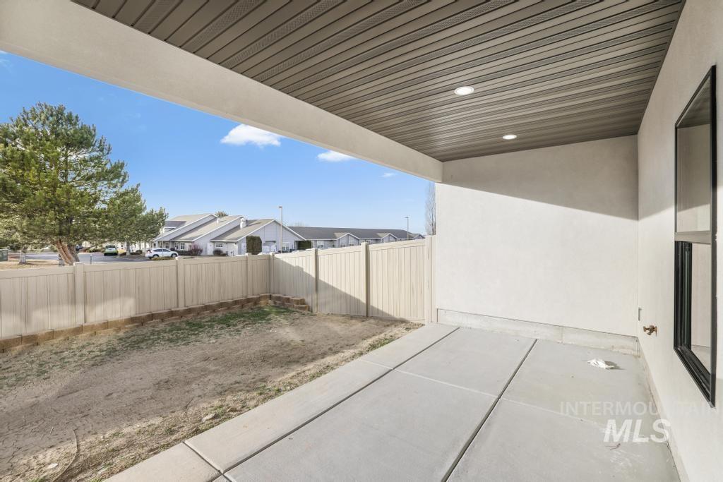 541 Canyon Falls Dr, Twin Falls, Idaho 83301, 4 Bedrooms, 3 Bathrooms, Residential For Sale, Price $569,999, 98975454