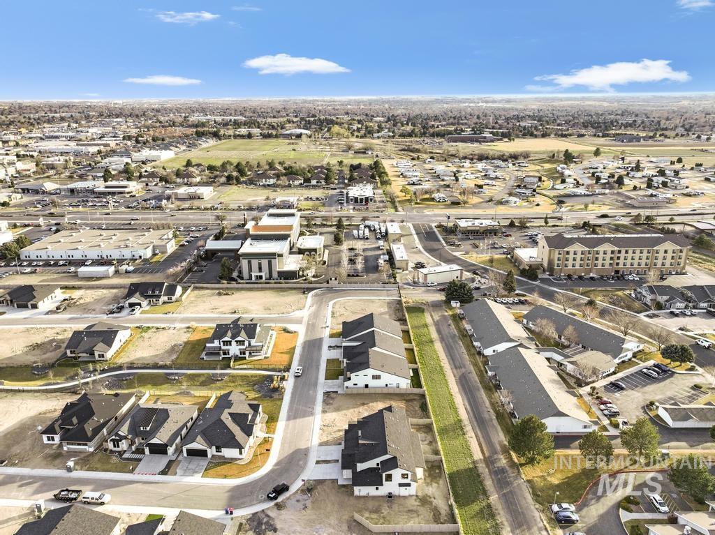 541 Canyon Falls Dr, Twin Falls, Idaho 83301, 4 Bedrooms, 3 Bathrooms, Residential For Sale, Price $585,000, 98975454