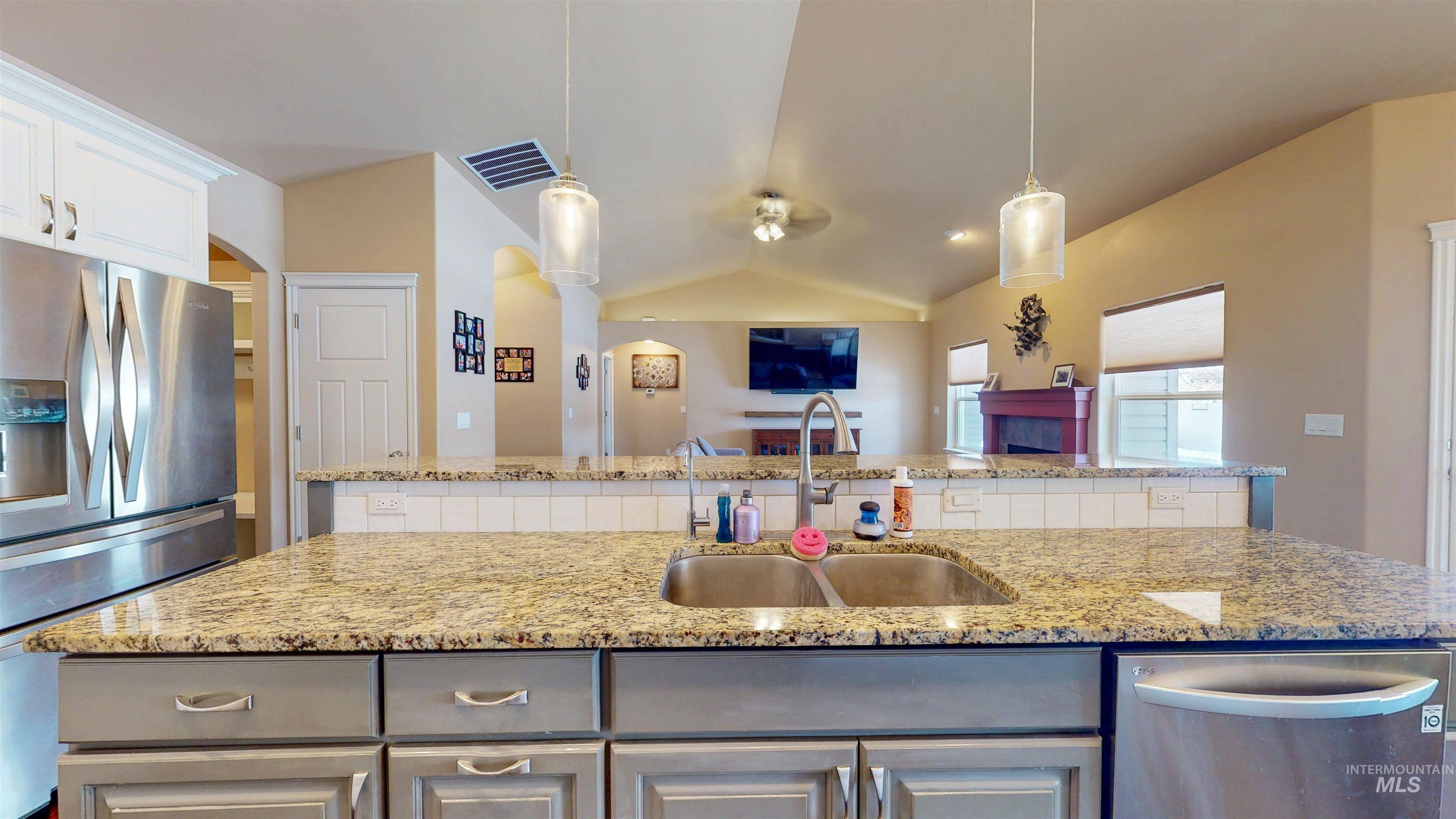 1151 Connor Court, Kimberly, Idaho 83341, 5 Bedrooms, 2 Bathrooms, Residential For Sale, Price $520,000,MLS 98975457