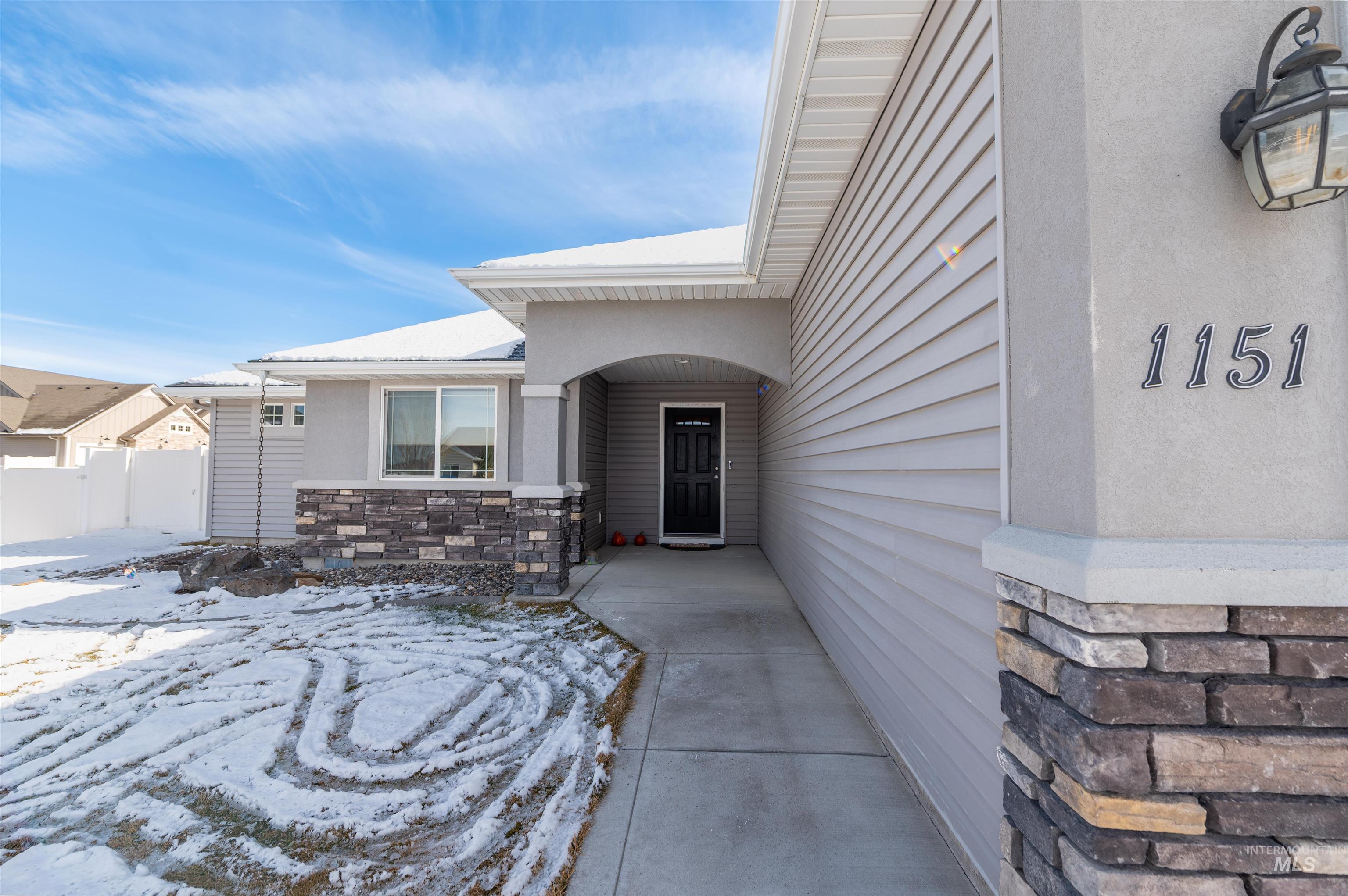 1151 Connor Court, Kimberly, Idaho 83341, 5 Bedrooms, 2 Bathrooms, Residential For Sale, Price $520,000,MLS 98975457