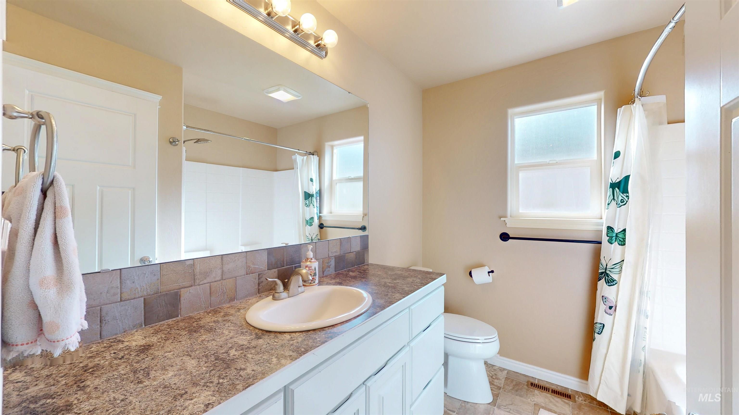 1151 Connor Court, Kimberly, Idaho 83341, 5 Bedrooms, 2 Bathrooms, Residential For Sale, Price $520,000,MLS 98975457