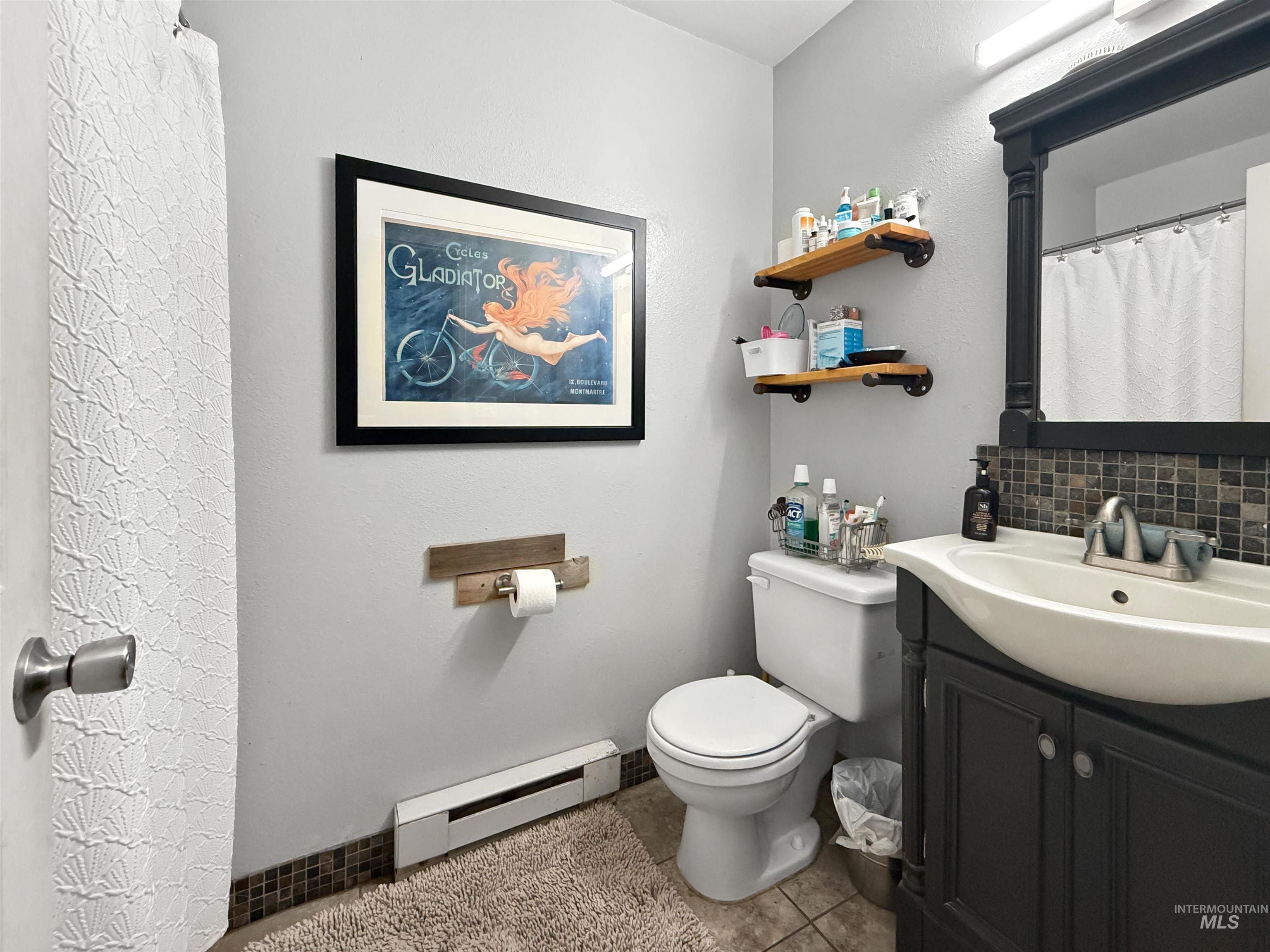 2116 Concord Avenue, Moscow, Idaho 83843, 3 Bedrooms, 1.5 Bathrooms, Residential For Sale, Price $425,000,MLS 98975458